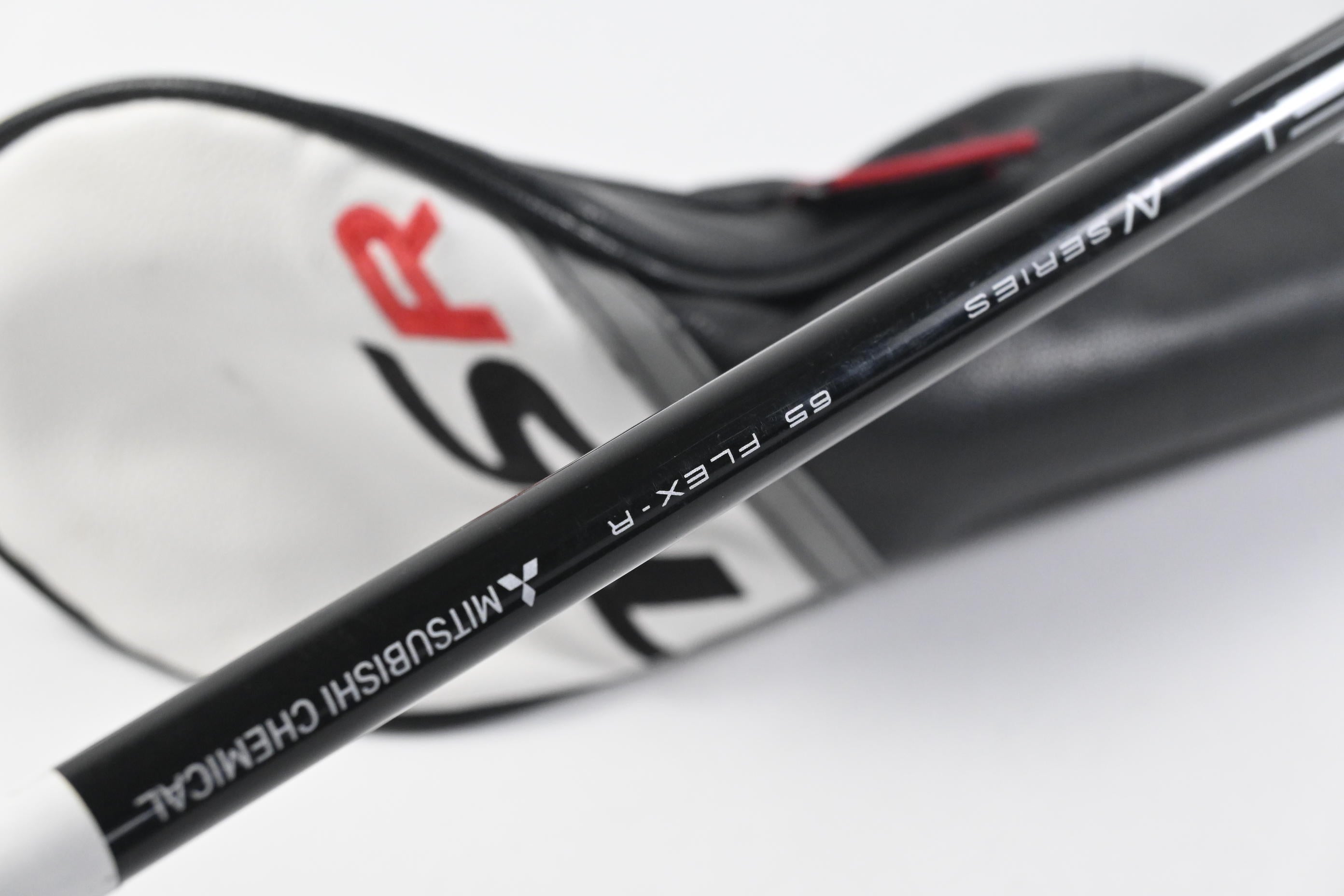 Titleist TSR2 #3 Wood / 15 Degree / Regular Flex Tensei AV Blue 65 Shaft