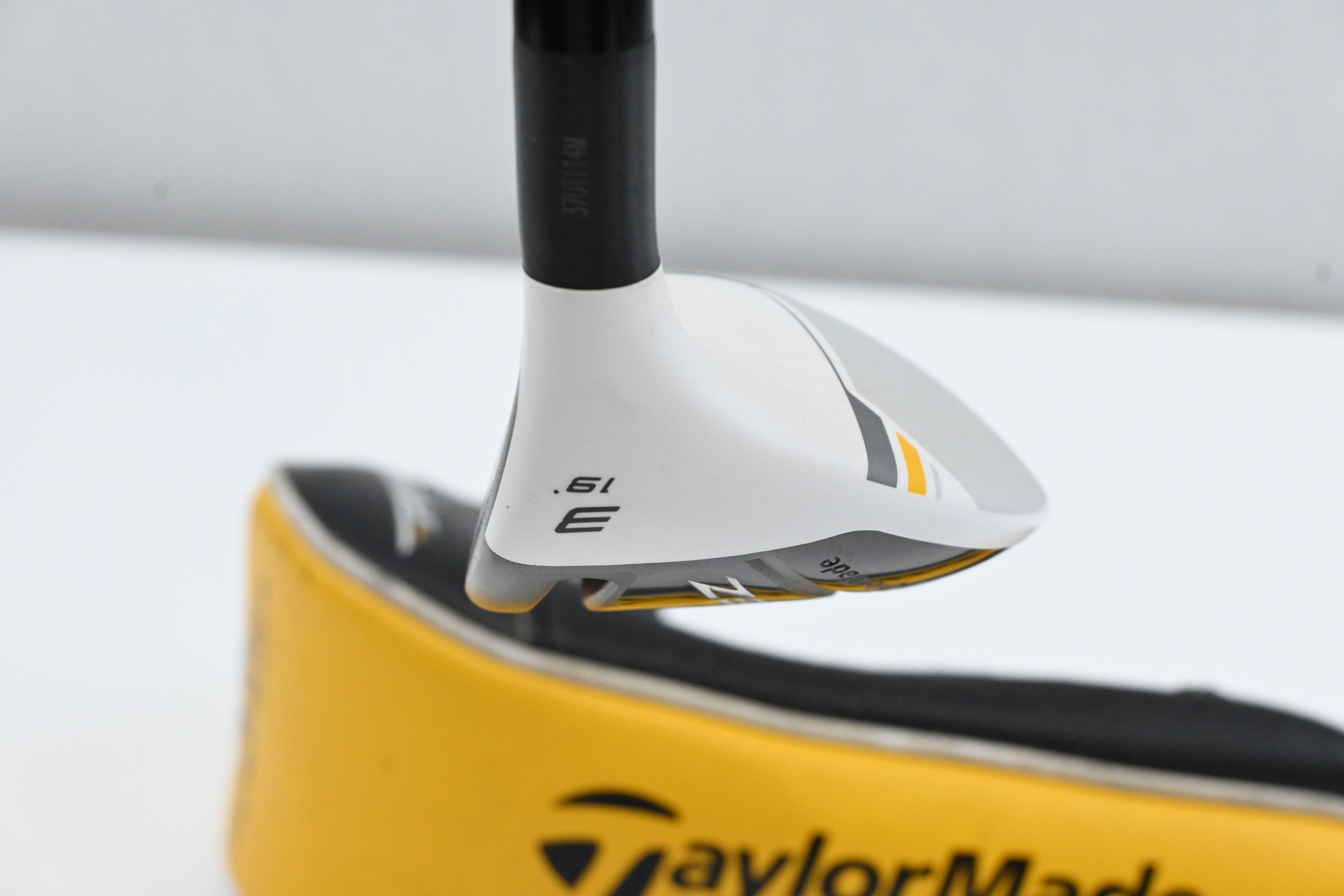 Taylormade RBZ Stage 2 #3 Hybrid / 19 Degree / Regular Flex Rocket fuel 65 Shaft