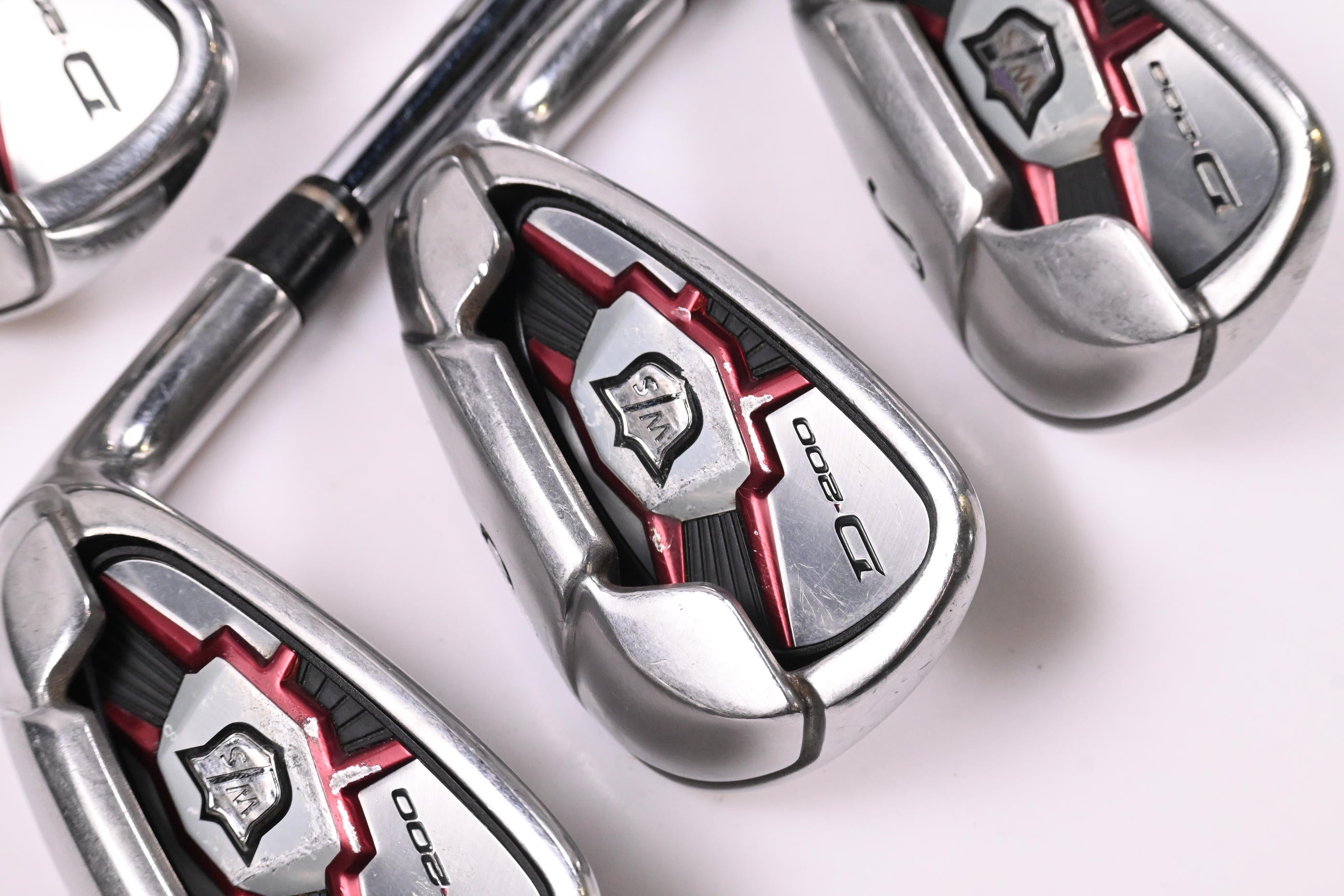 Wilson D200 Irons / 7-PW+SW / Uniflex True Temper SL 85 Shafts