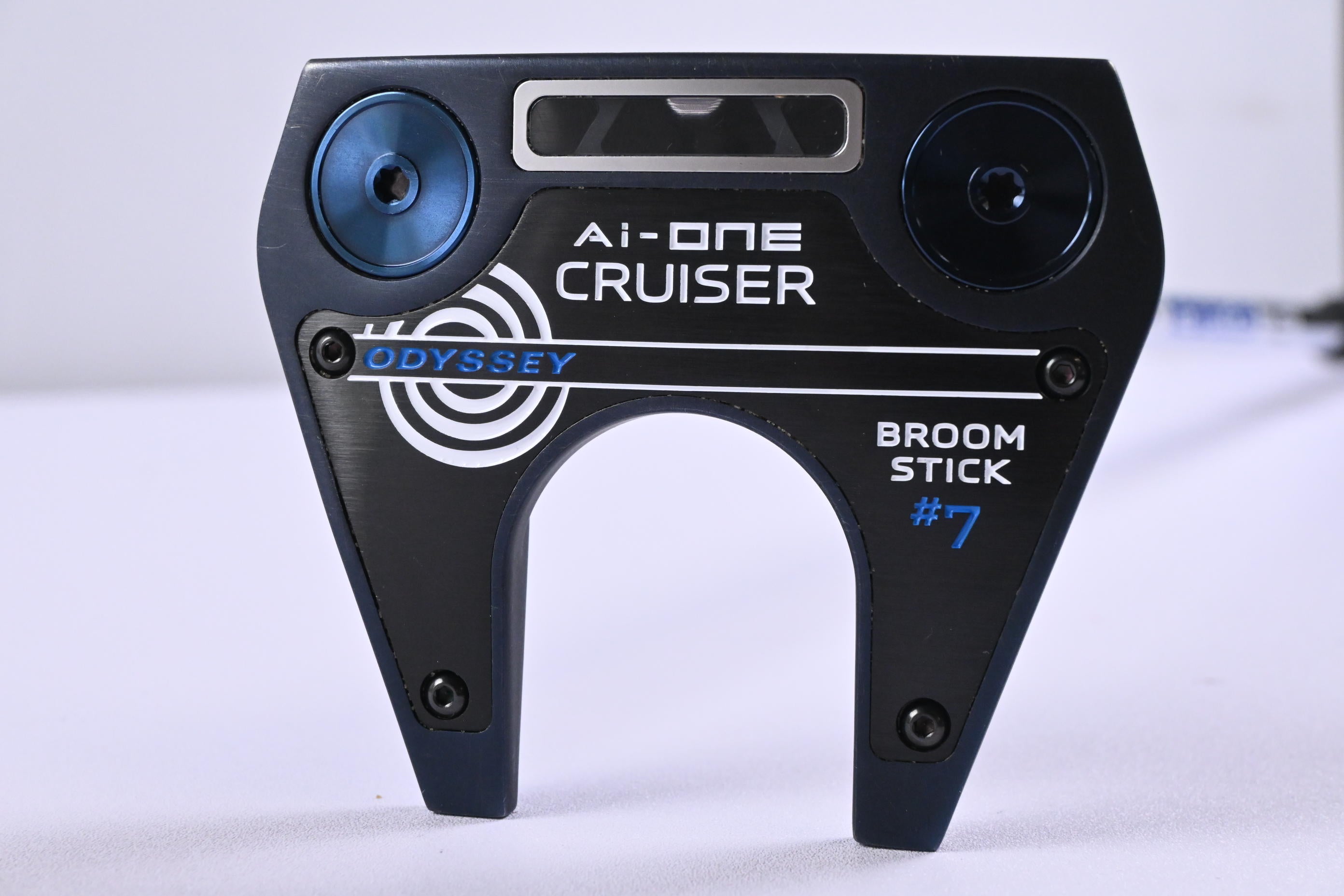 Odyssey Ai-One Cruiser Broomstick #7 Putter / 48 Inch