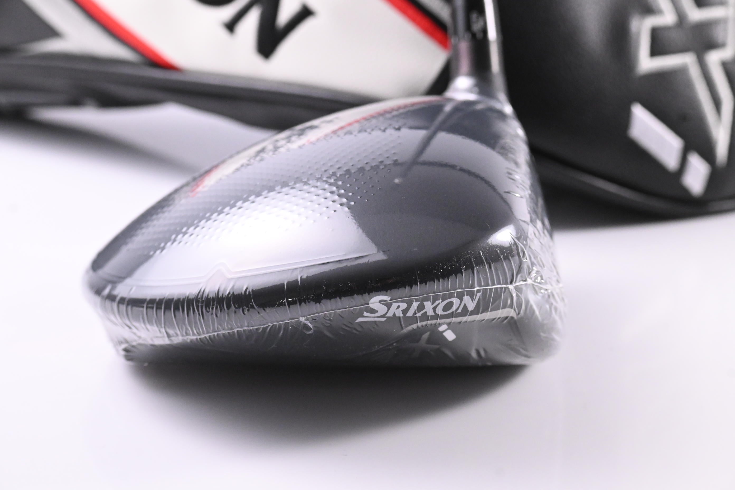 Srixon ZXi Driver / 10.5 Degree / Stiff Flex HZRDUS Black Gen 5 60 Shaft