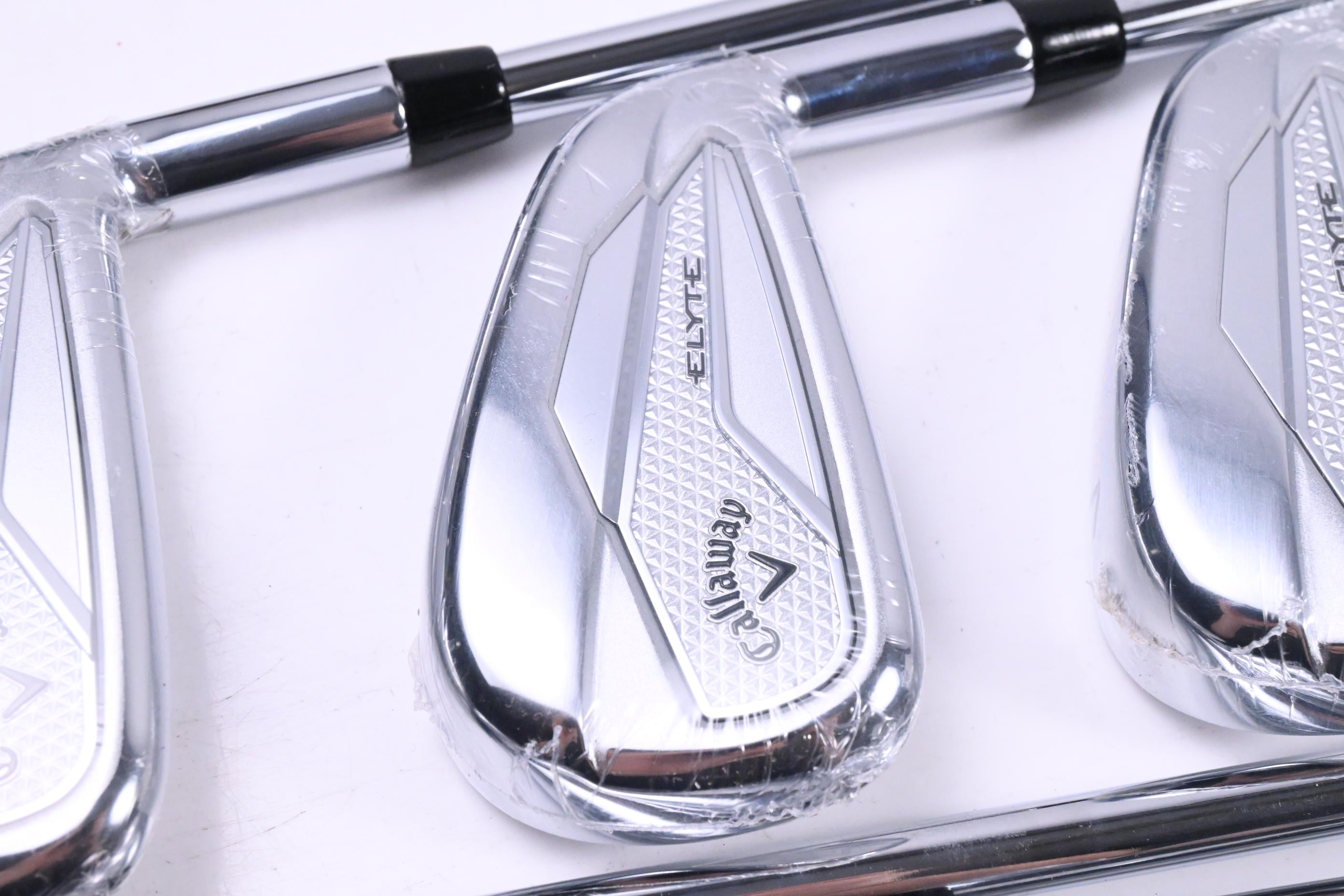 Callaway Elyte Irons / 5-PW+SW / Regular Flex Vector 80 Shafts