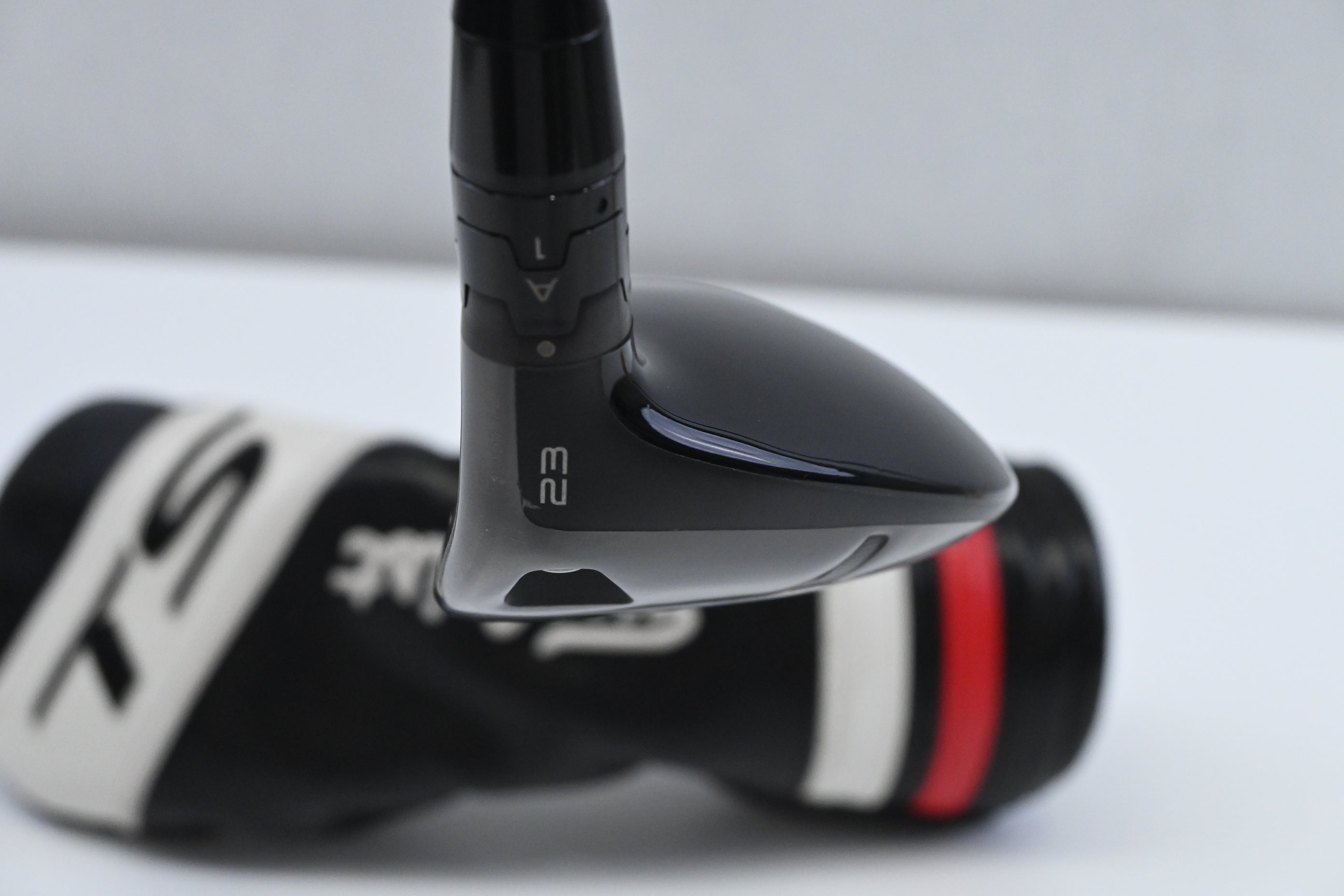 Titleist TS2 #4 Hybrid / 23 Degree / Regular Flex Kuro Kage Black 60 Shaft