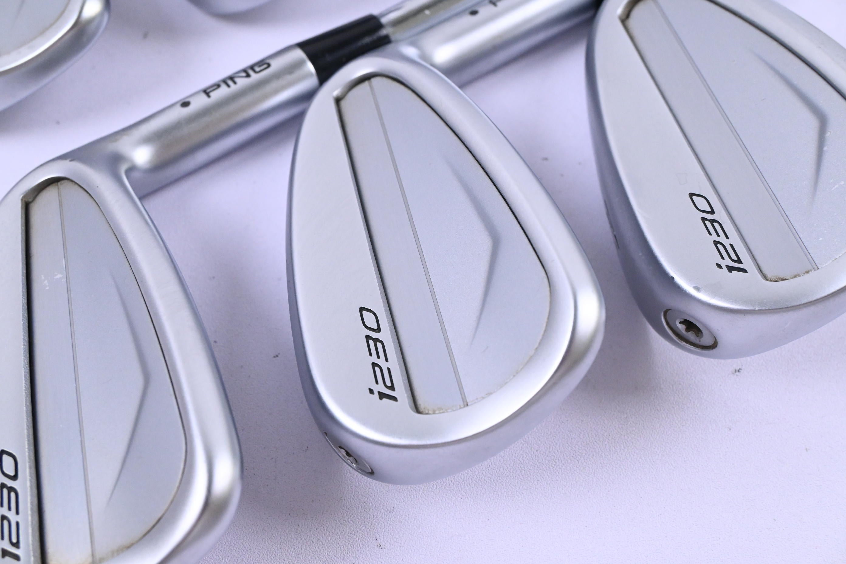 Ping i230 Irons / 5-PW / Black Dot / Stiff Flex Elevate MPH 95 Shafts