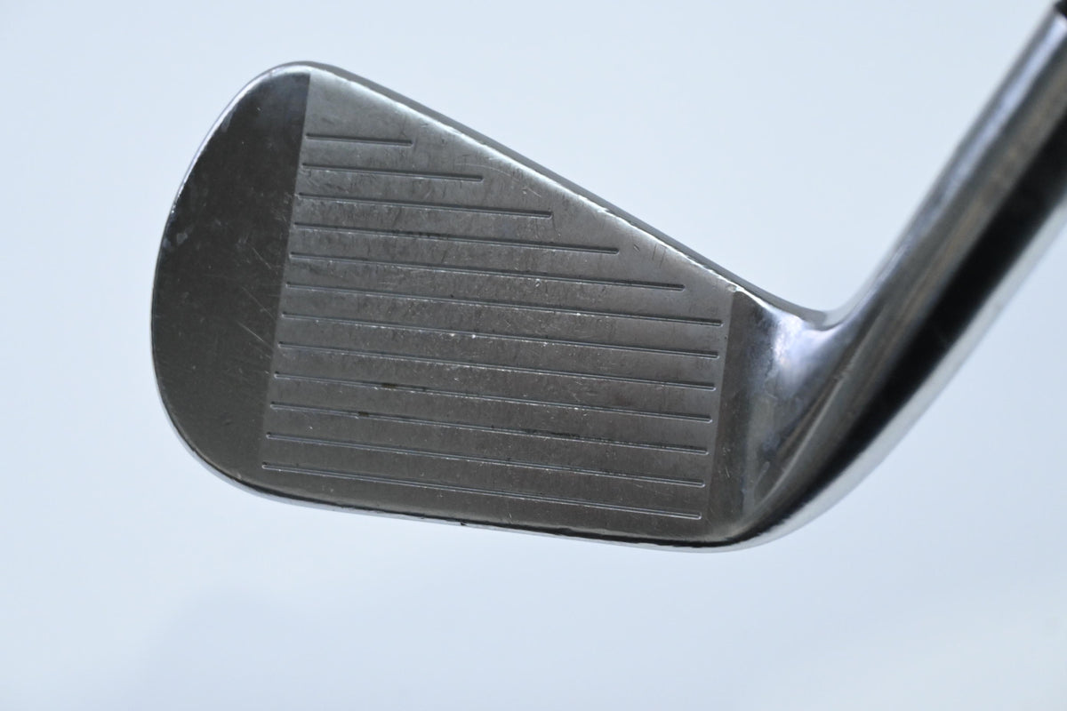 Titleist 620 MB #6 Iron / Stiff Flex AMT Tour White S300 Shaft