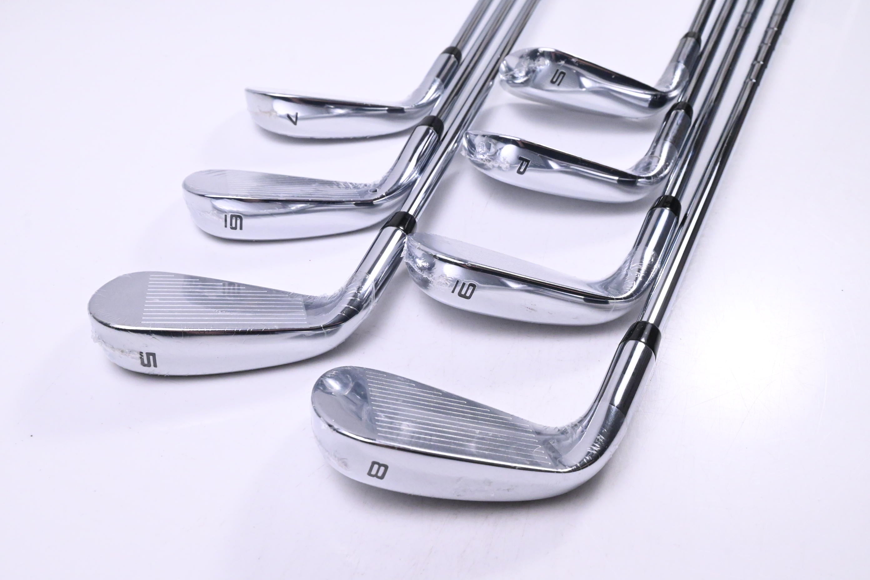 Callaway Elyte Irons / 5-PW+SW / Regular Flex Vector 80 Shafts