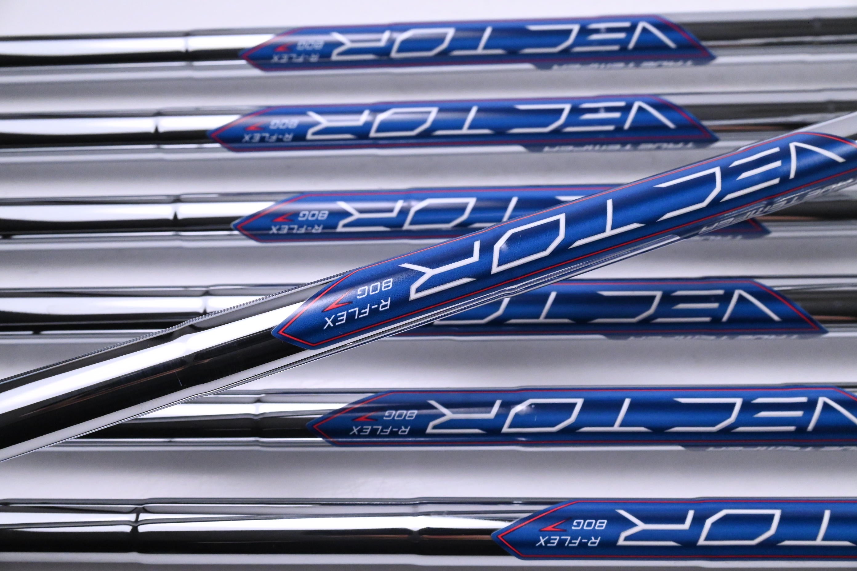 Callaway Elyte Irons / 5-PW+SW / Regular Flex Vector 80 Shafts