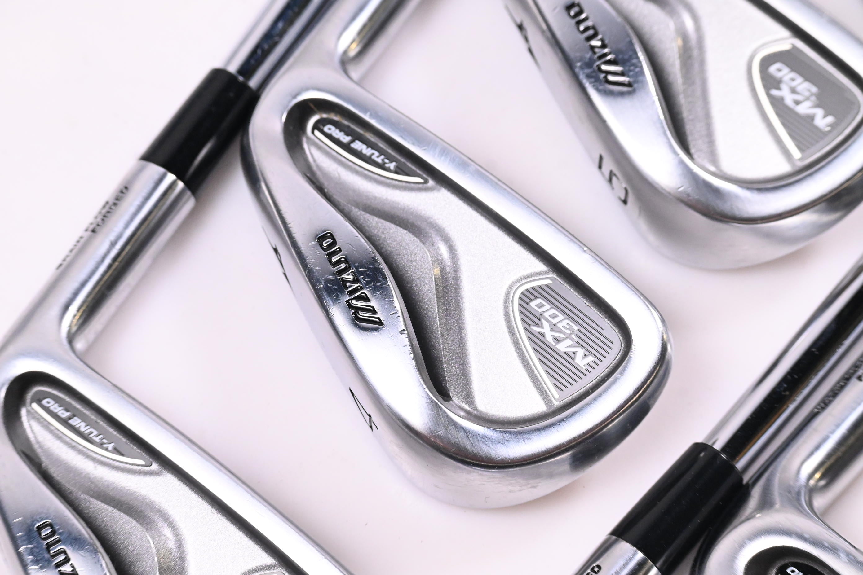 Mizuno MX-300 Irons / 3-PW / Regular Flex True Temper Dynamic Gold XP Shafts