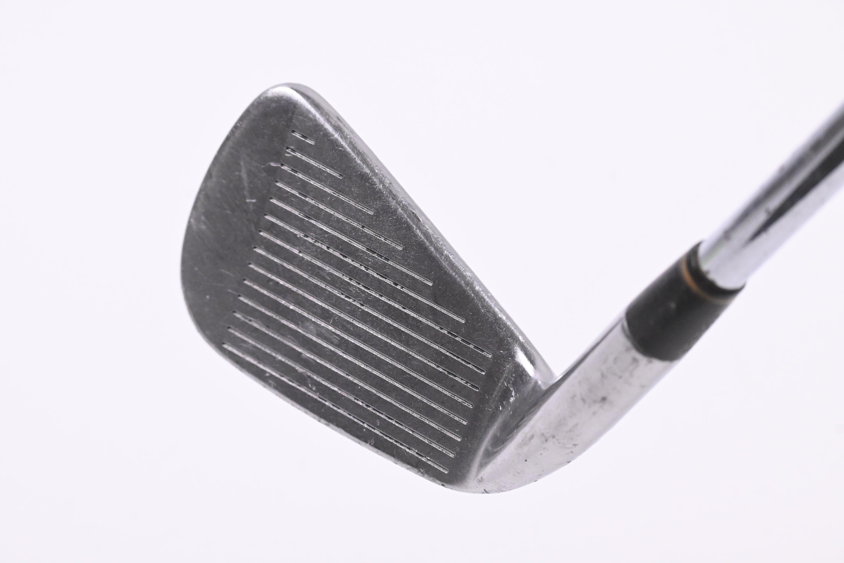 Titleist DCI 962 #4 Iron / 24.5 Degree / X-Flex Dynamic Gold X100 Shaft
