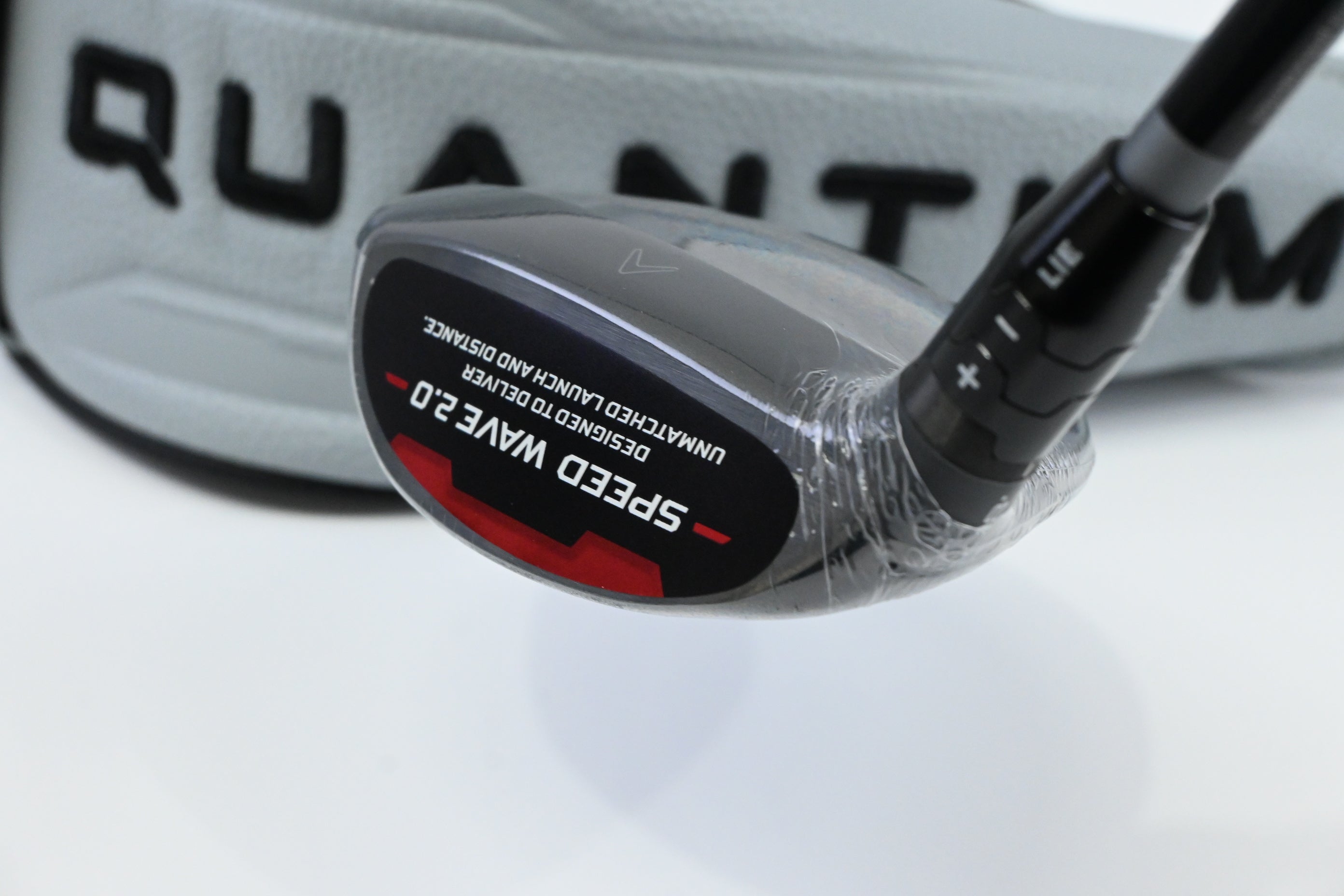 Callaway Quantum Max #5 Wood / 18 Degree / Regular Flex Denali Frost Silver 60