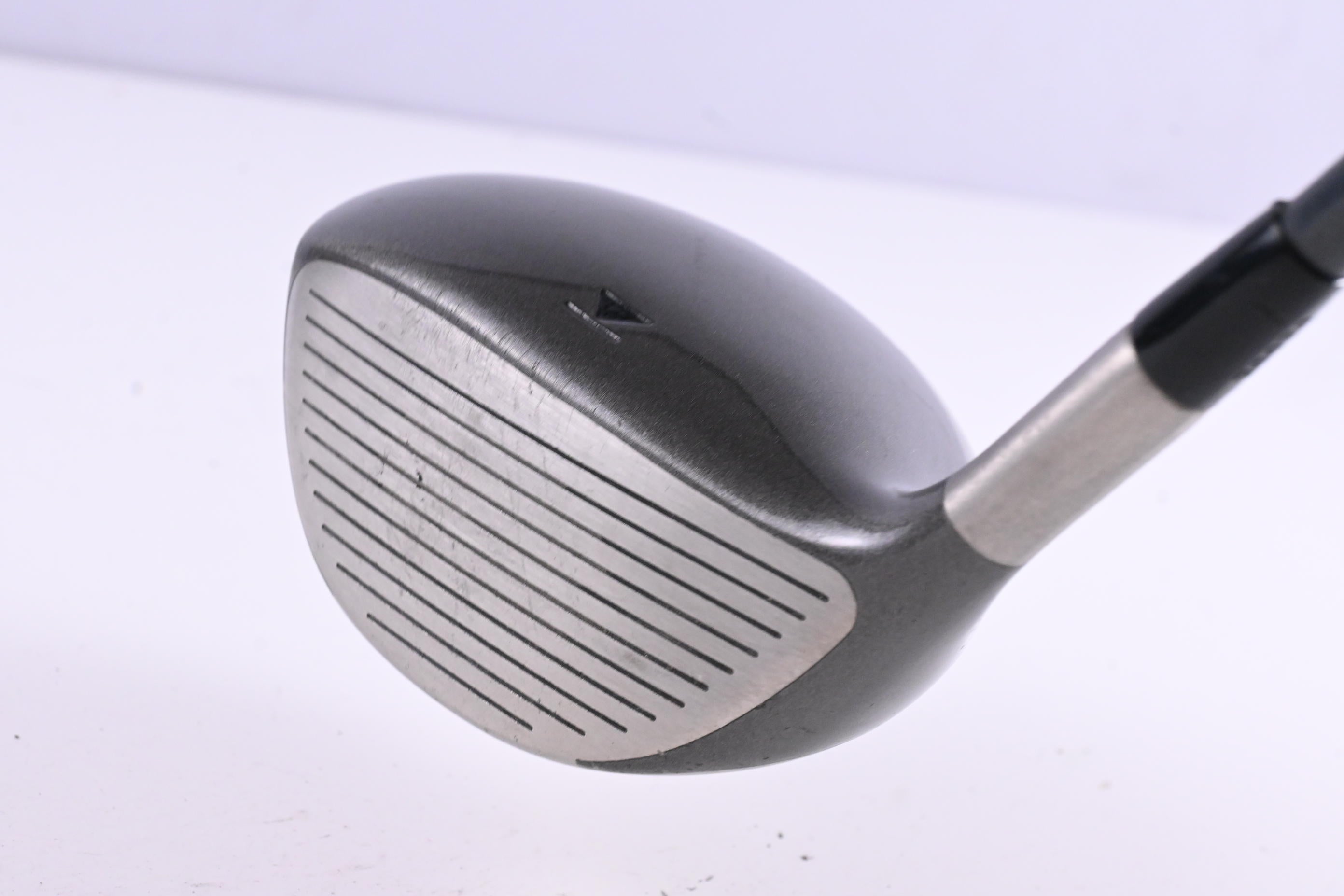 Titleist 975 D Driver / 8.5 Degree / Stiff Flex Titleist Ultralite Shaft