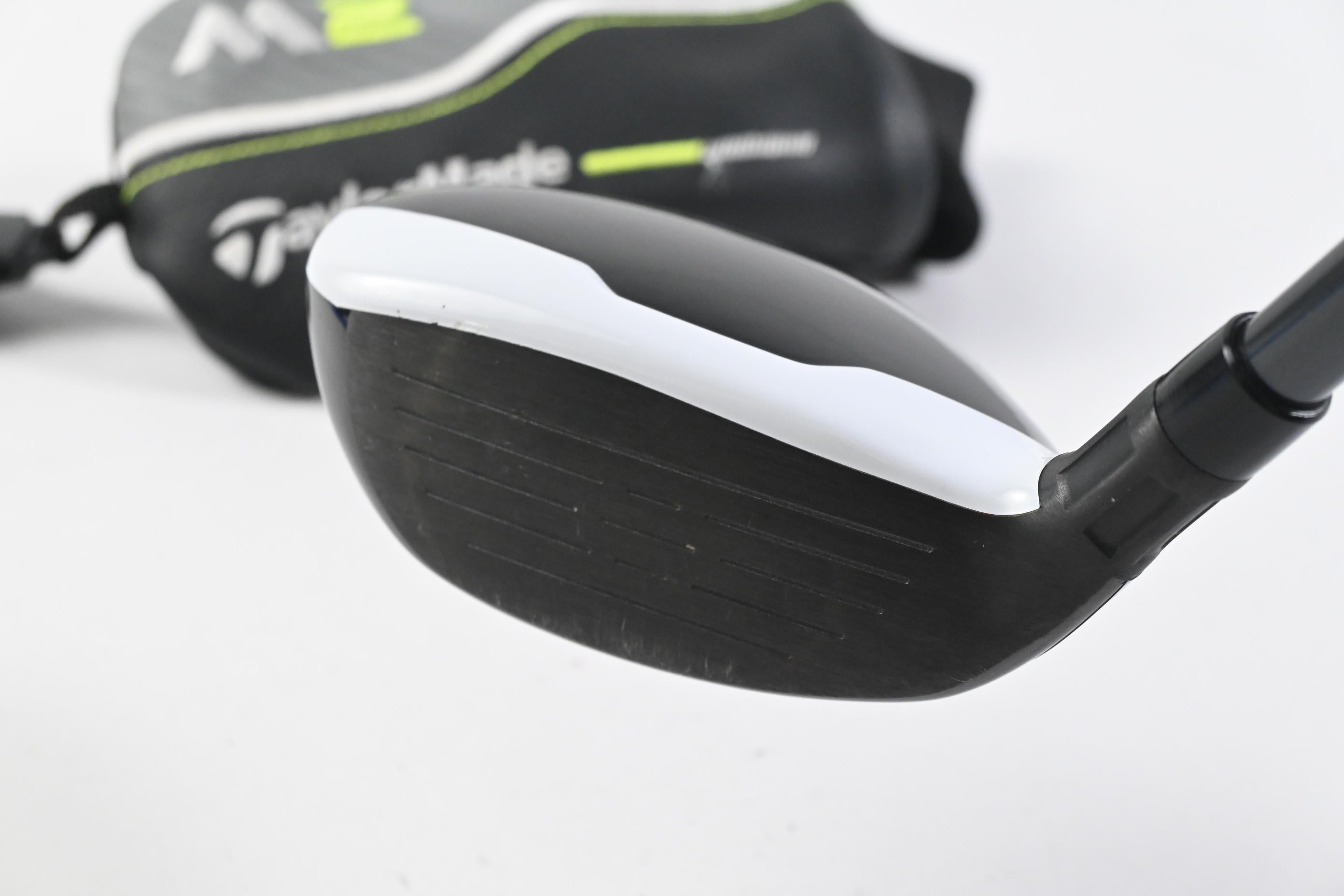 Taylormade M2 2017 #4 Hybrid / 22 Degree / Regular Flex M2 REAX 65 Shaft