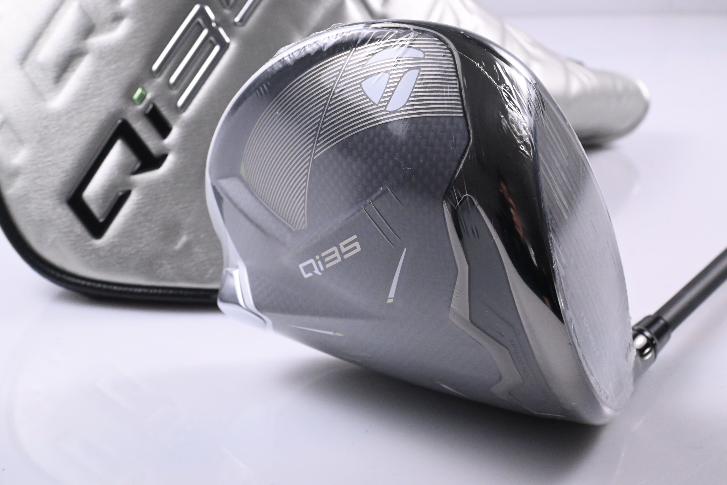 Taylormade Qi35 Max Lite Driver / 12 Degree / Regular Flex Vanquish 4 Shaft