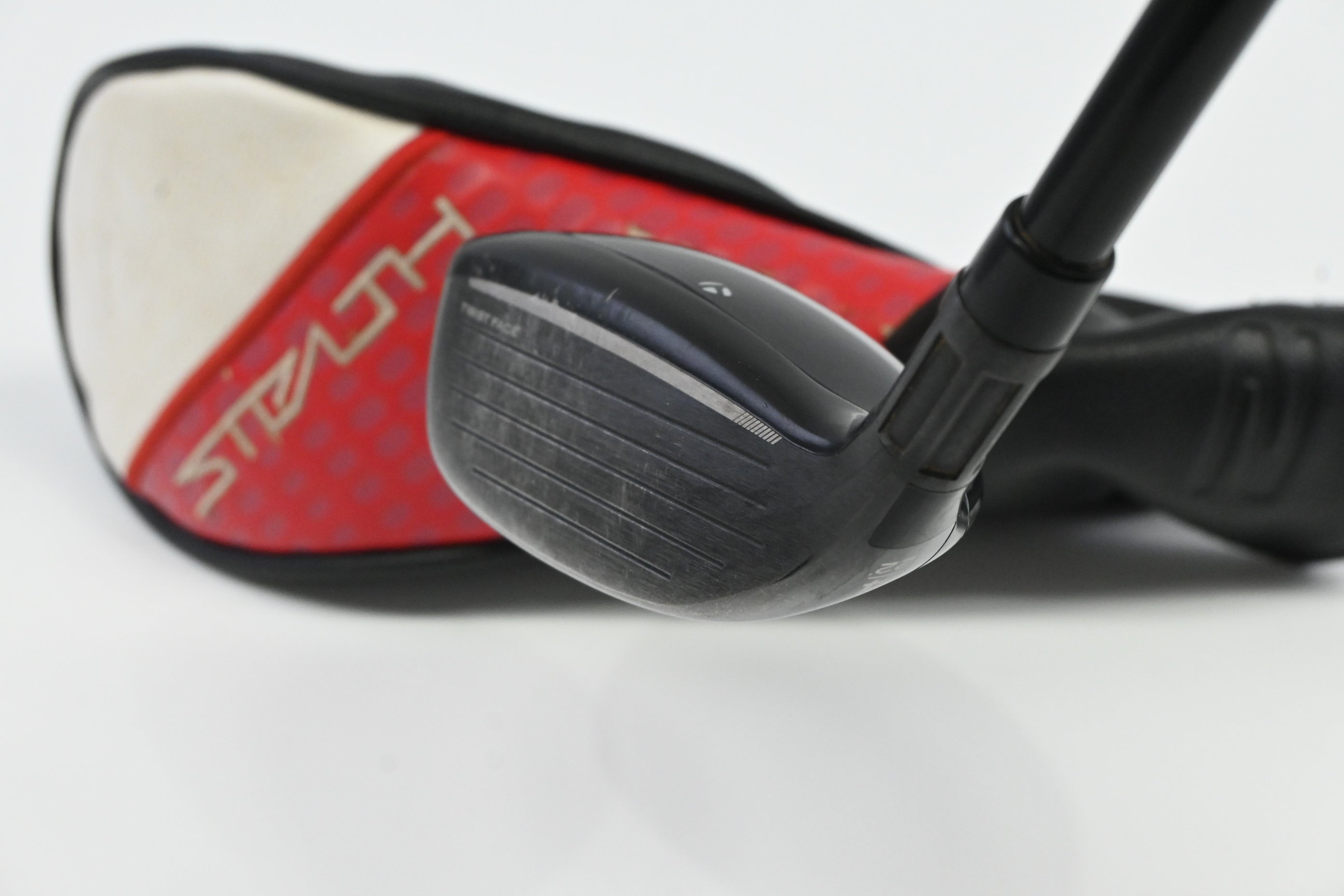 Taylormade Stealth 2 #4 Hybrid / 22 Degree / Regular Flex Fujikura Ventus Red 6