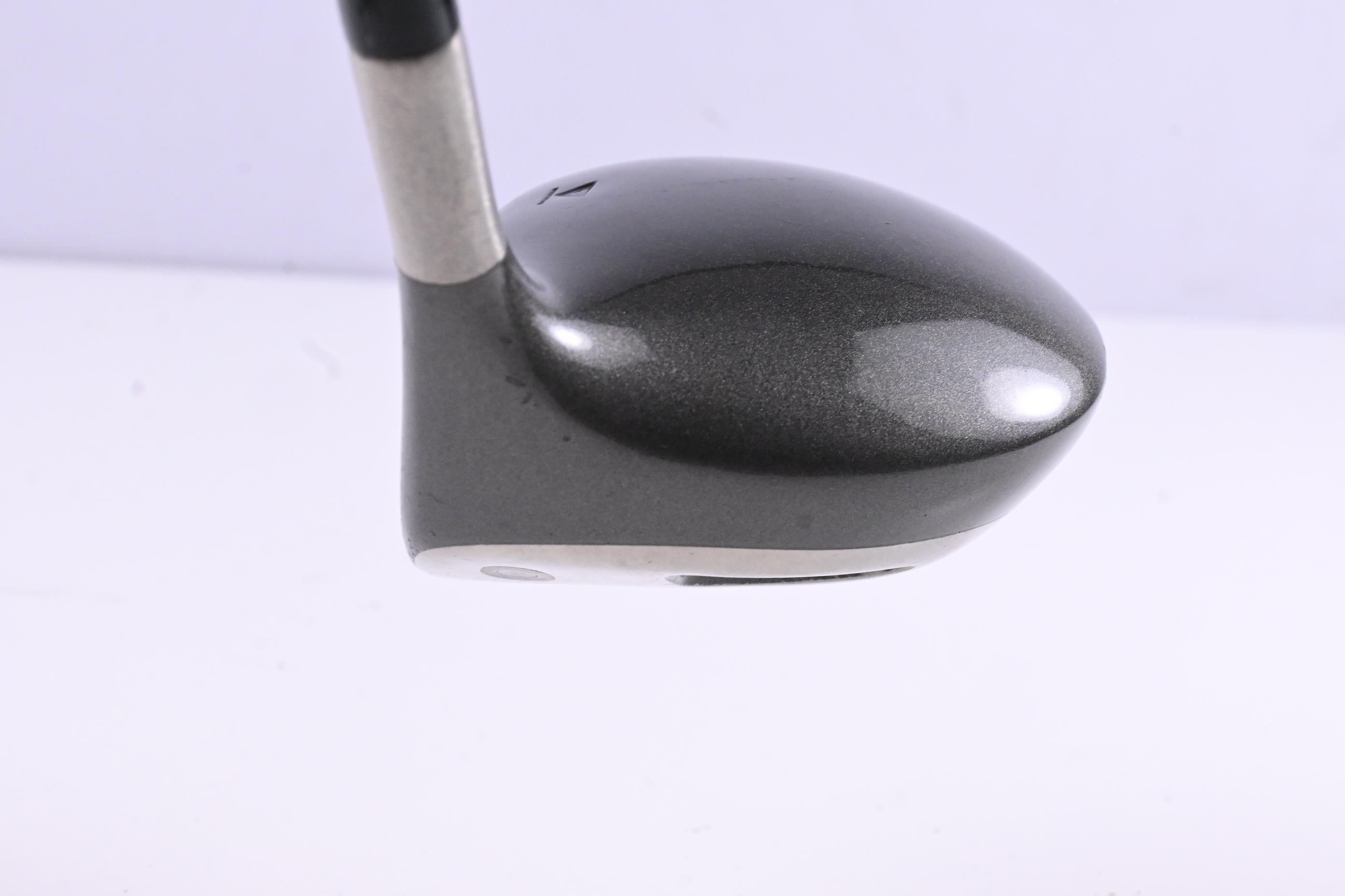 Titleist 975 D Driver / 8.5 Degree / Stiff Flex Titleist Ultralite Shaft