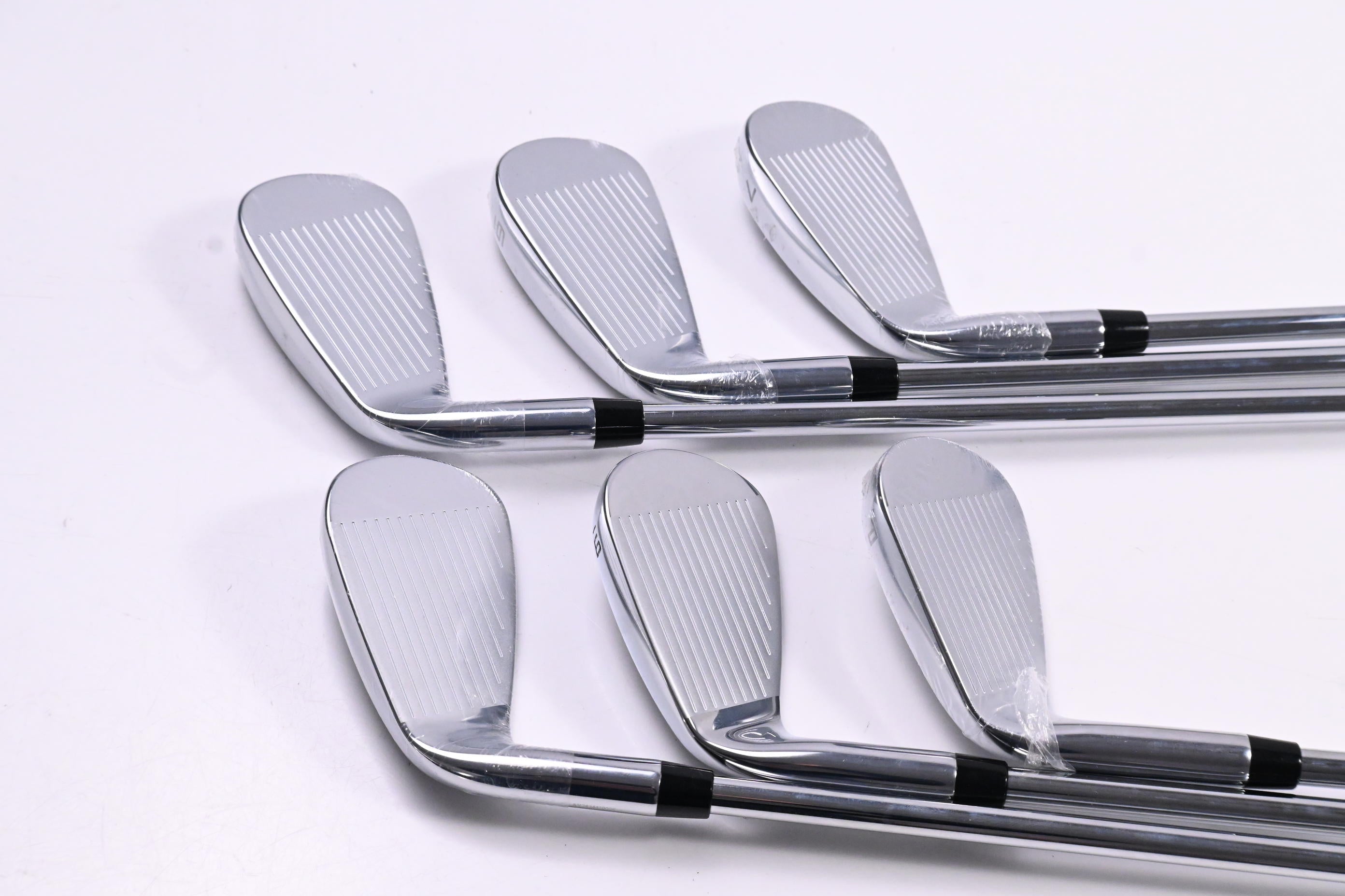 Callaway Elyte Irons / 5-PW / Regular Flex Vector 80 Shafts
