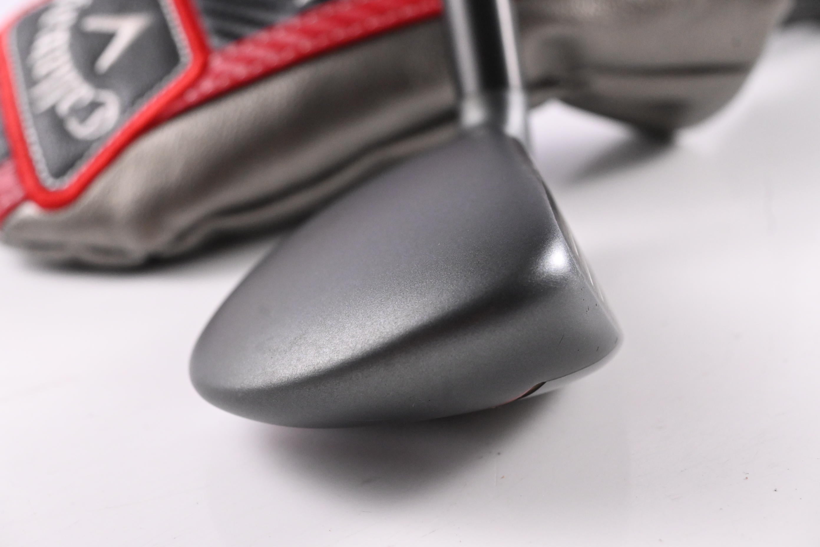 Callaway X Hot #4 Hybrid / 22 Degree / Regular Flex Project X PXV Red Shaft