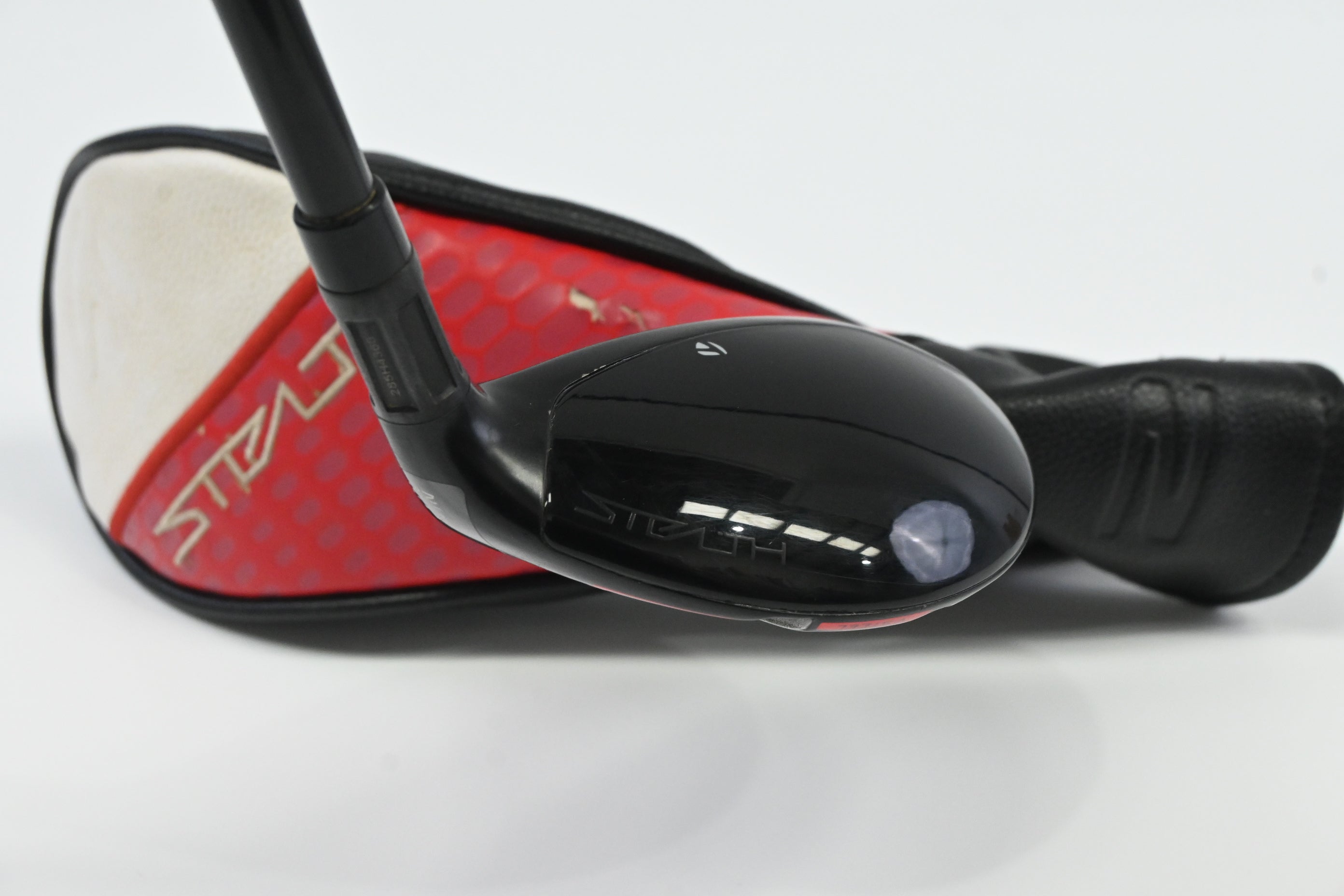 Taylormade Stealth 2 #4 Hybrid / 22 Degree / Regular Flex Fujikura Ventus Red 6
