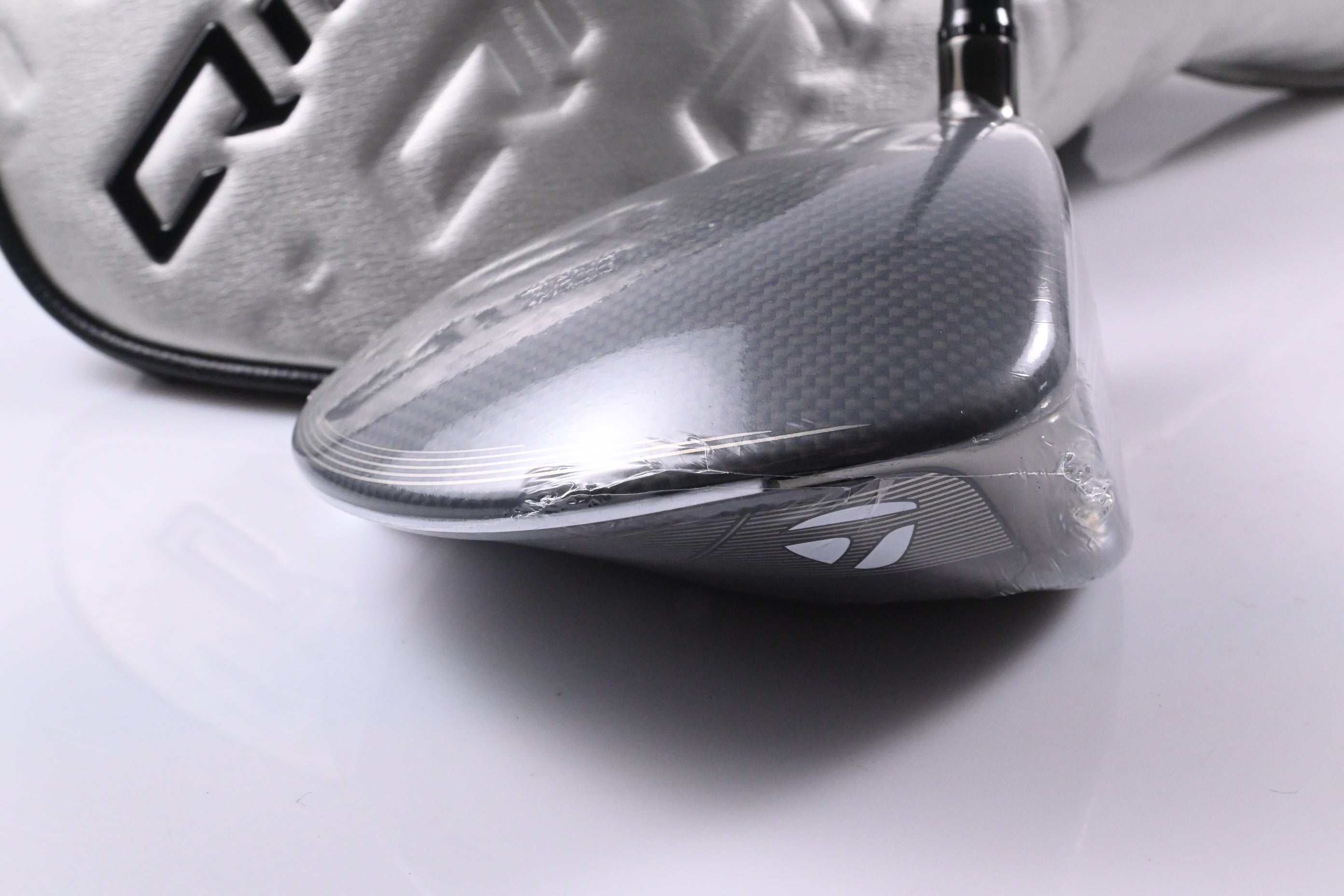 Taylormade Qi35 Max Lite Driver / 12 Degree / Regular Flex Vanquish 4 Shaft