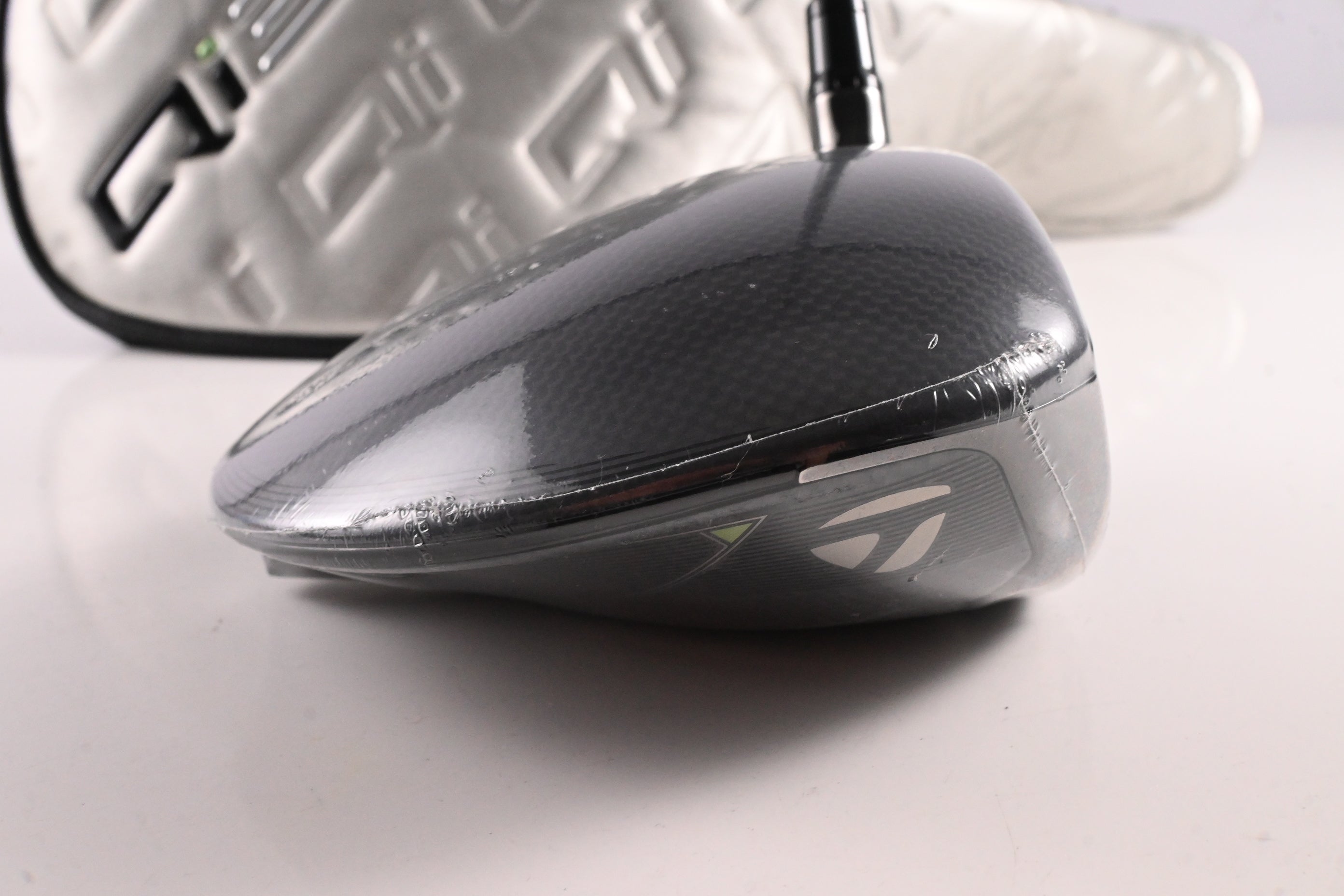 Taylormade Qi35 Driver / 9 Degree / Regular Flex Fujikura Air Speeder 50 Shaft