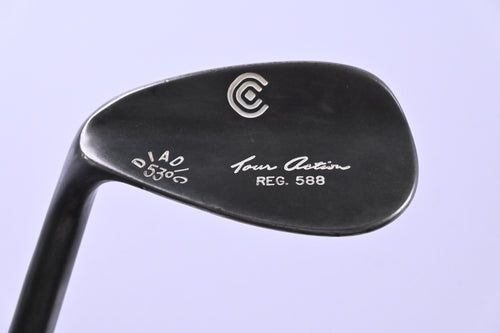 Left Hand Cleveland 588 Original Gap Wedge / 53 Degree / Wedge Flex Dynamic Gold