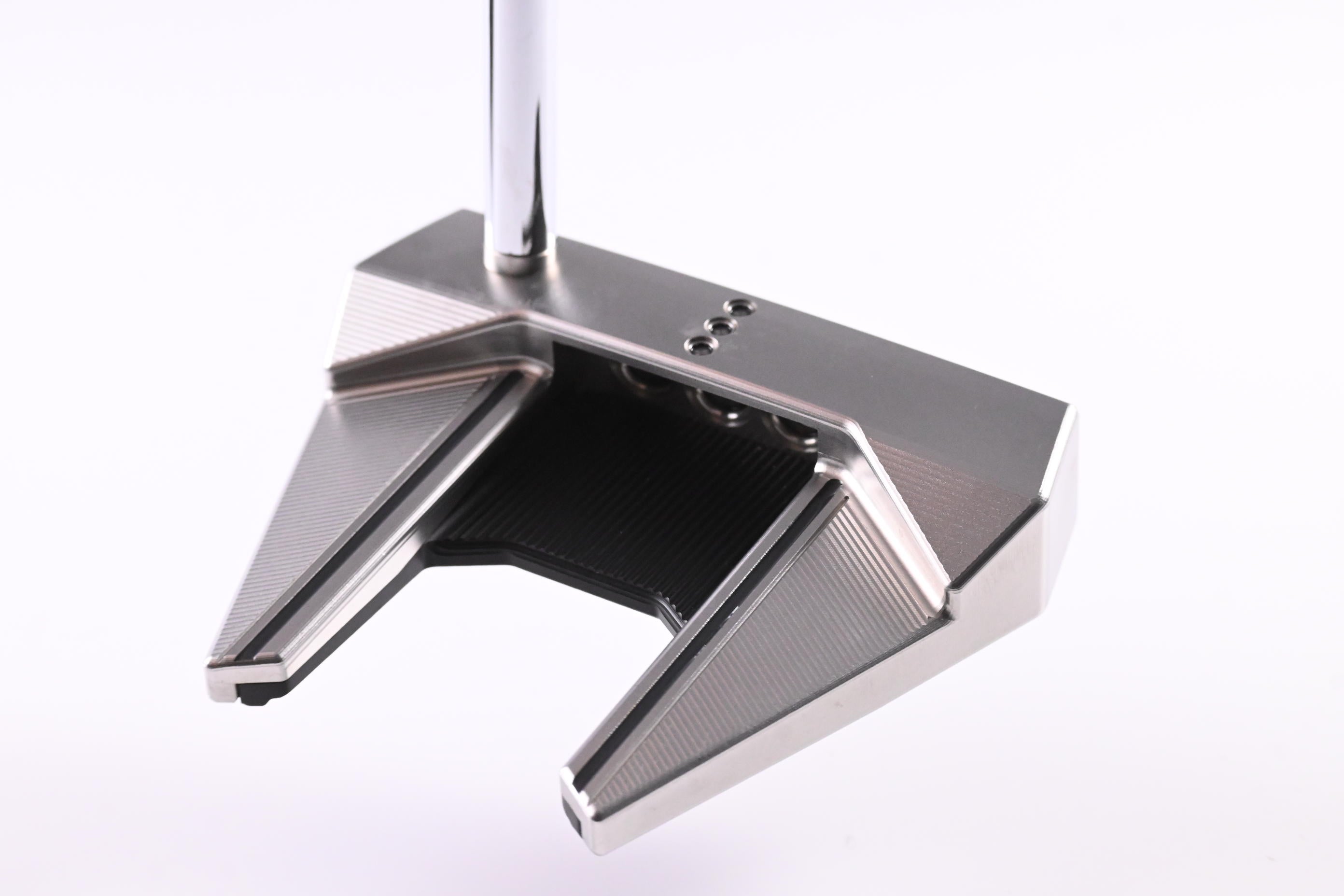 Scotty Cameron 2024 Phantom #7 Putter / 33 Inch