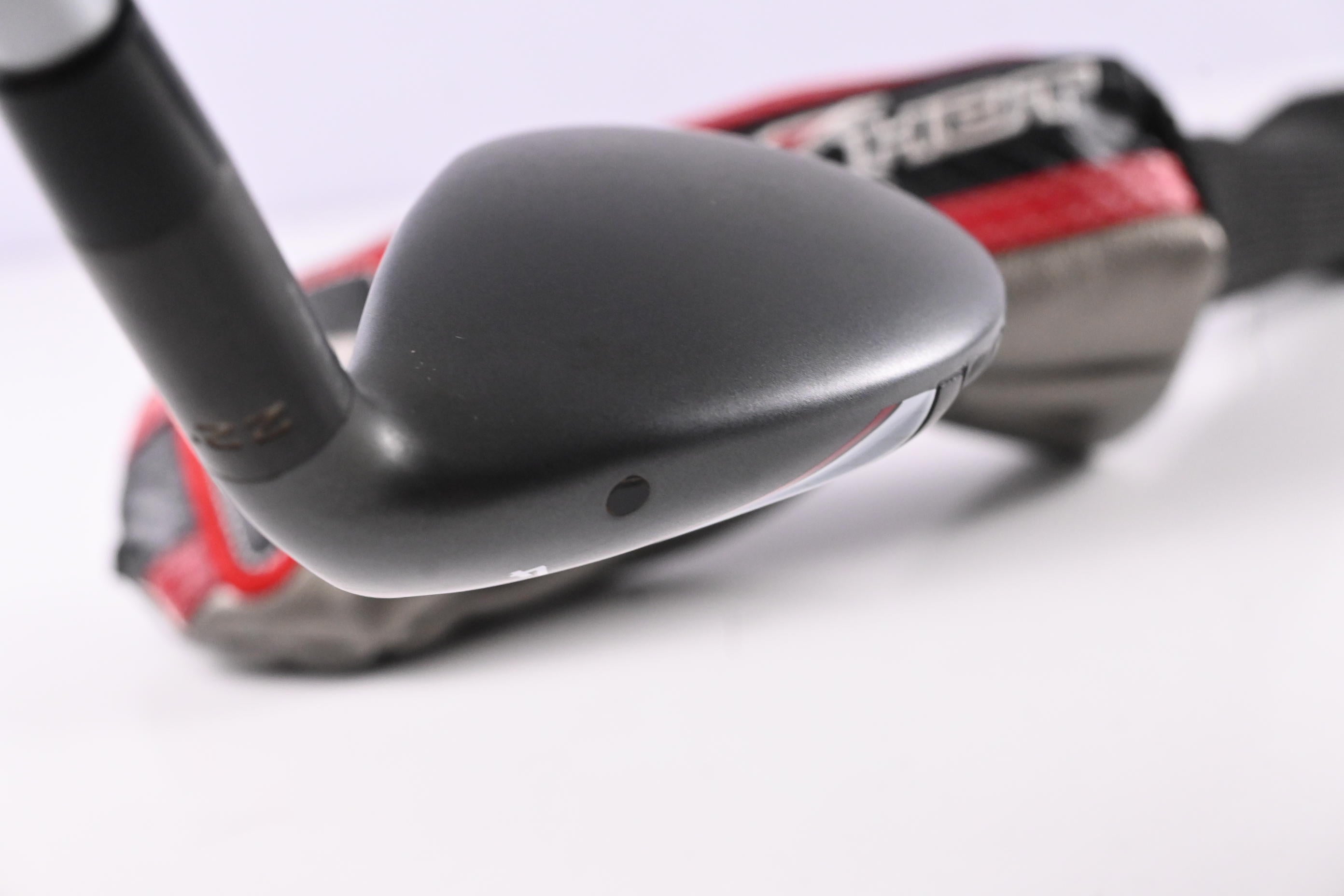 Callaway X Hot #4 Hybrid / 22 Degree / Regular Flex Project X PXV Red Shaft