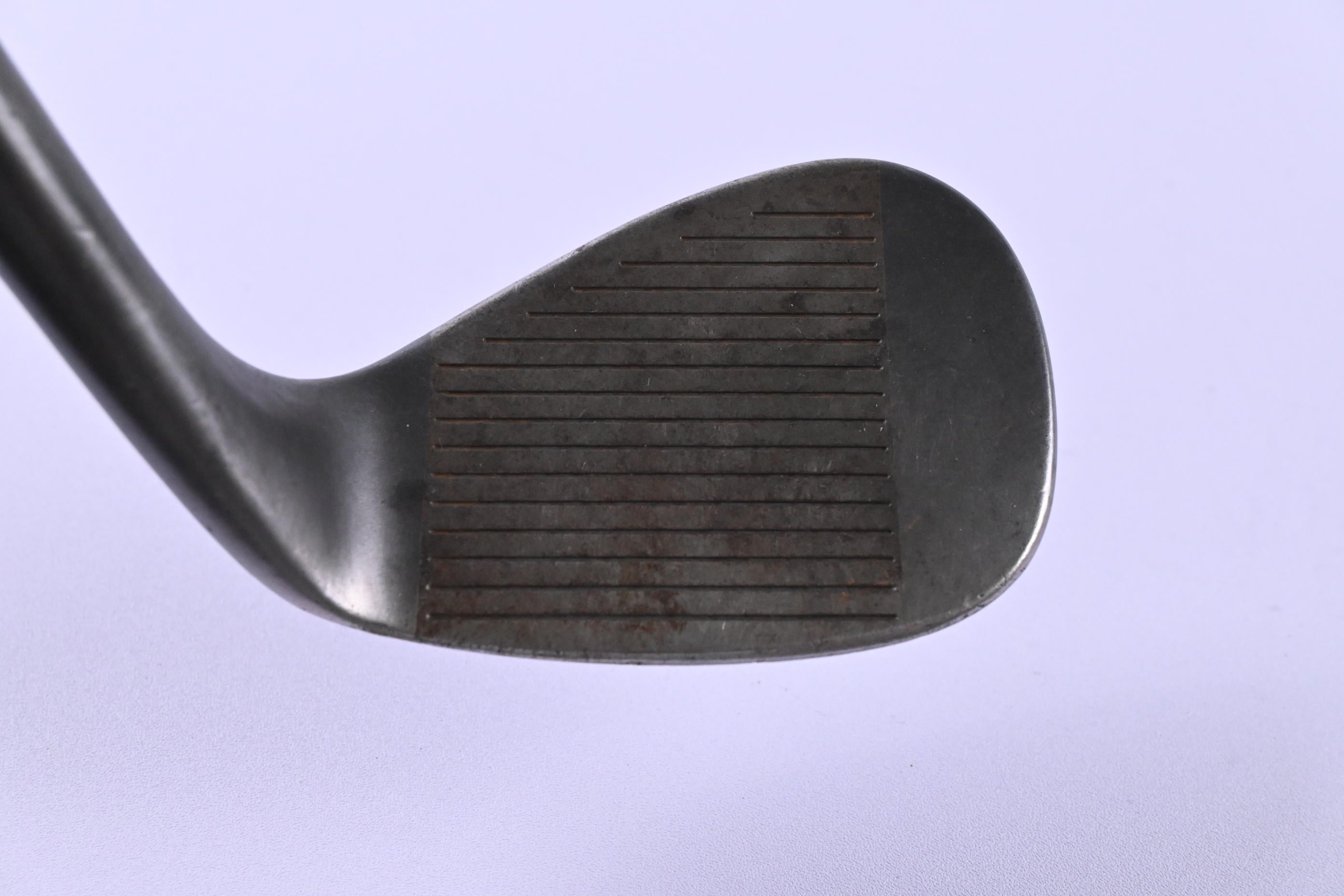 Left Hand Cleveland 588 Original Gap Wedge / 53 Degree / Wedge Flex Dynamic Gold