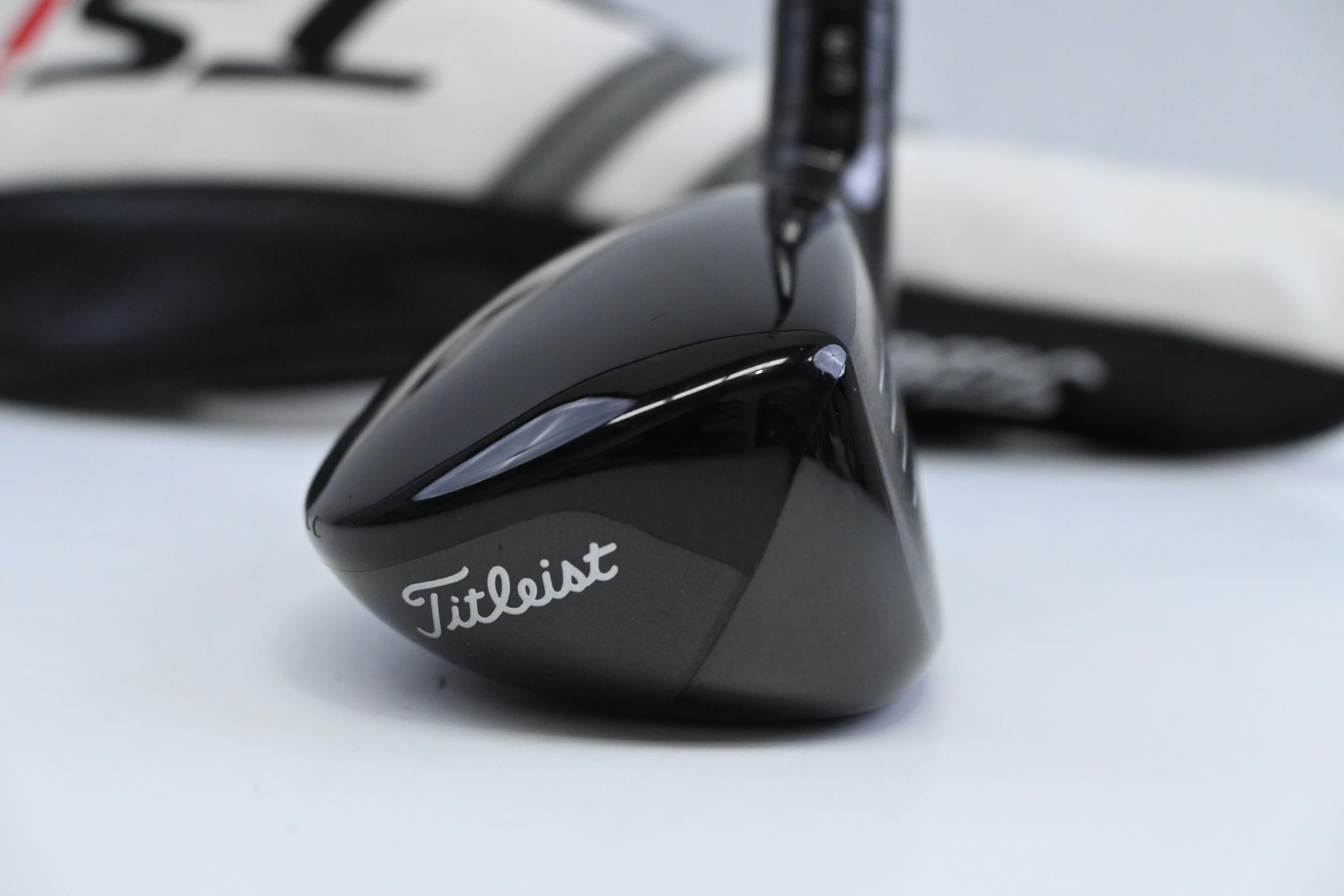 Titleist TSi3 #2 Hybrid / 18 Degree / Stiff Flex Tensei AV Blue 70 Shaft