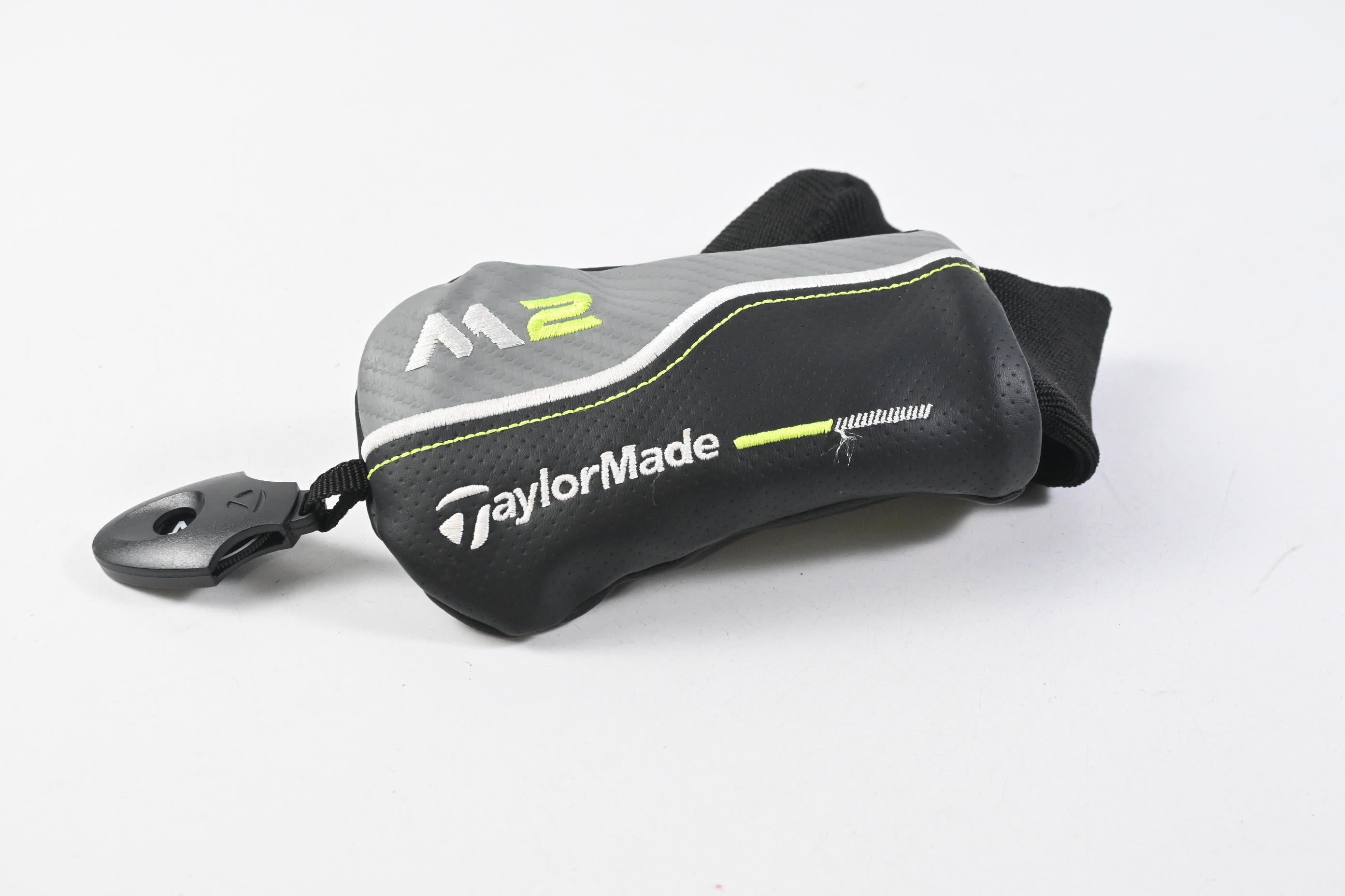 Taylormade M2 2017 #4 Hybrid / 22 Degree / Regular Flex M2 REAX 65 Shaft