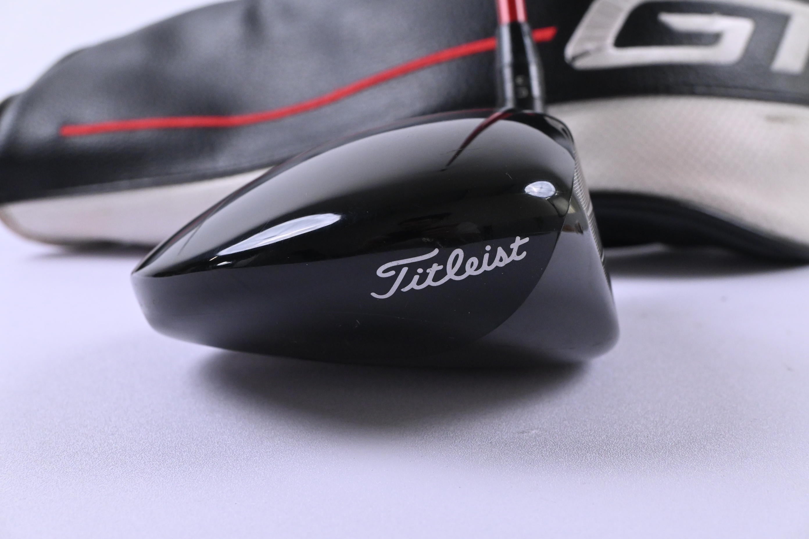 Titleist GT2 Driver / 9 Degree / Regular Flex Project X Denali Red 50 Shaft