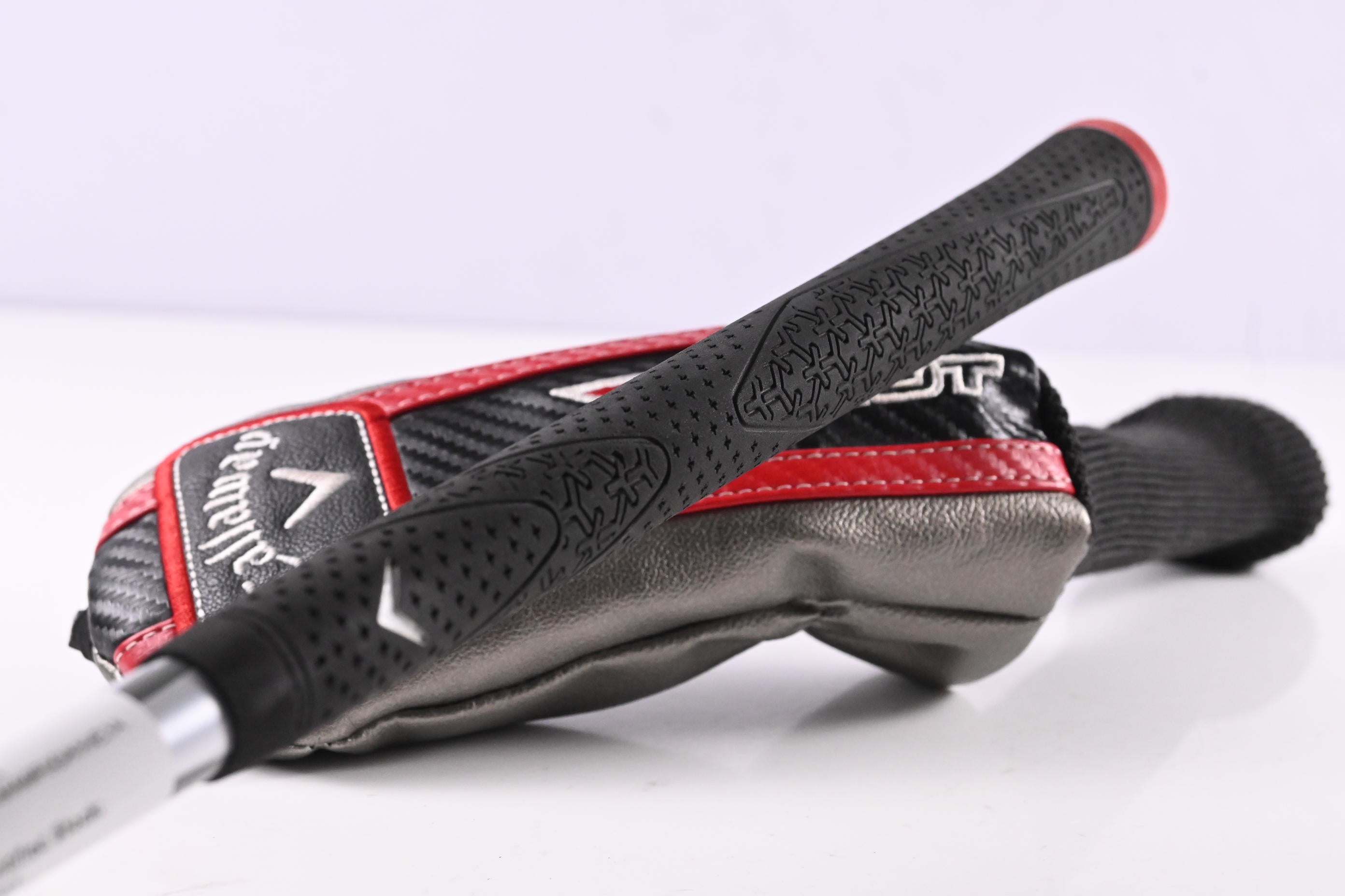 Callaway X Hot #4 Hybrid / 22 Degree / Regular Flex Project X PXV Red Shaft