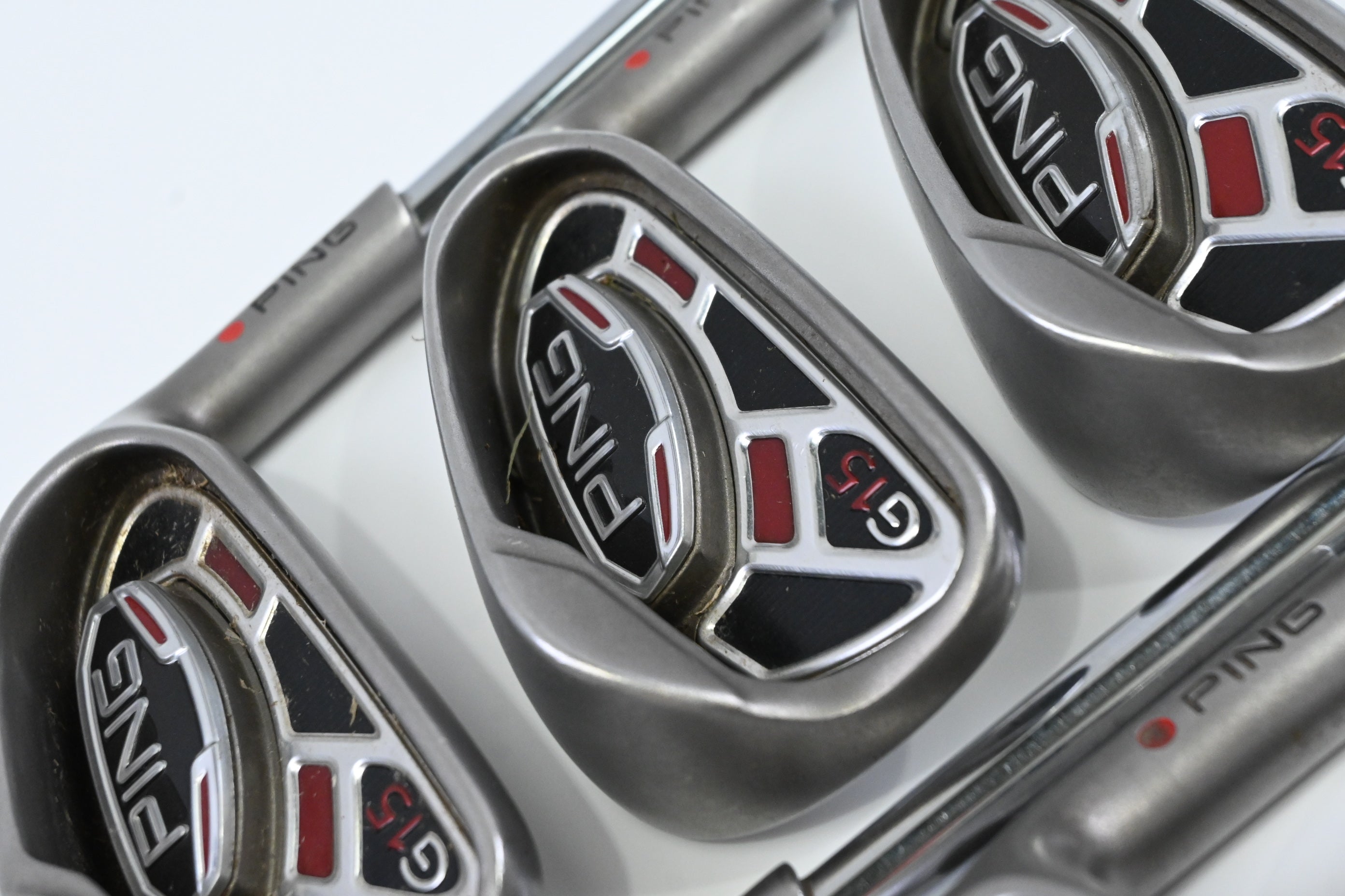 Ping G15 Irons / 6-PW+SW / Red Dot / Regular Flex Ping AWT Shafts