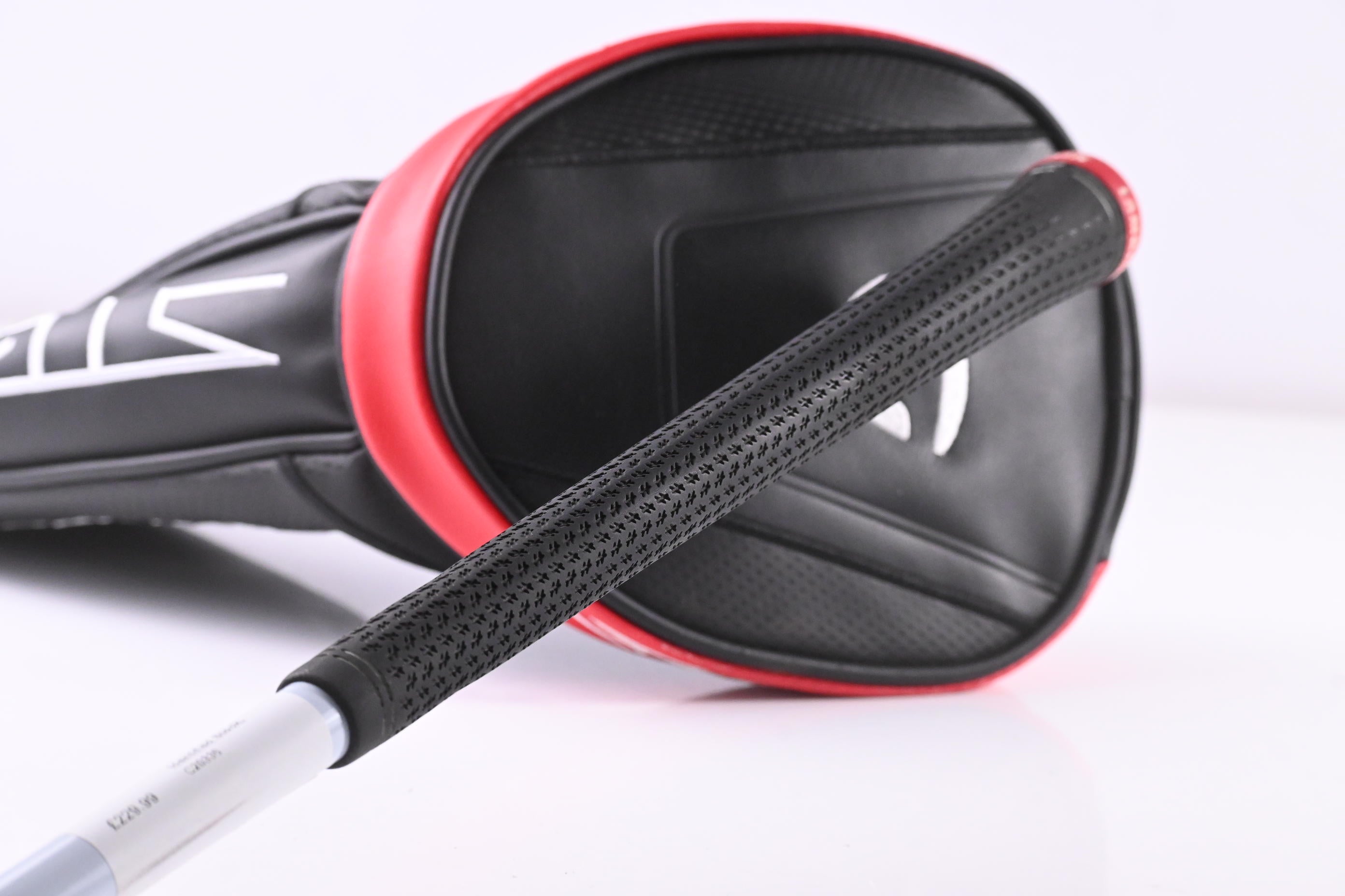 Taylormade Stealth Driver / 10.5 Degree / Regular Flex Fujikura Air Speeder 45