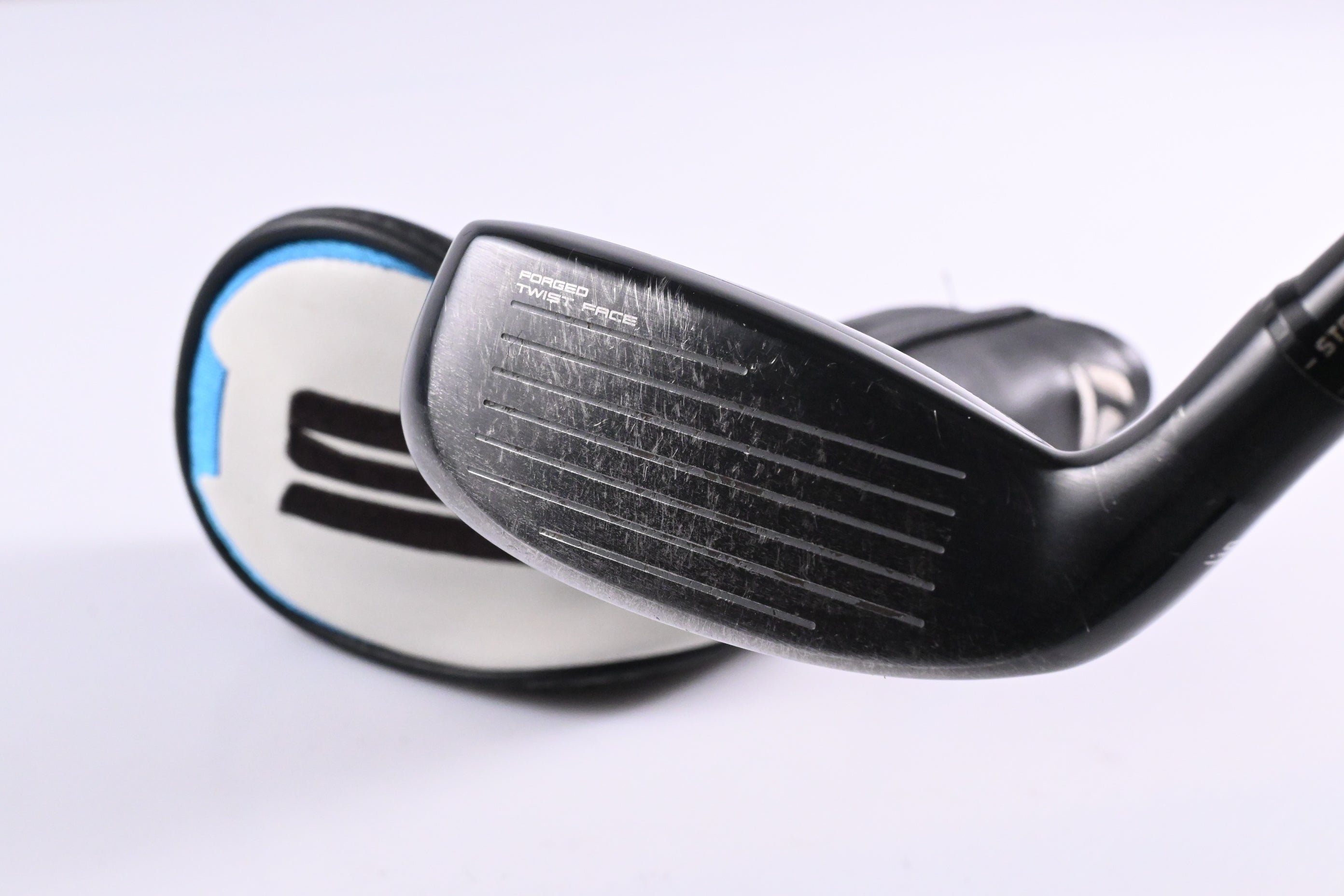 Taylormade SIM2 #3 Hybrid / 19.5 Degree / Stiff Flex Tensei AV RAW Blue 80 Shaft