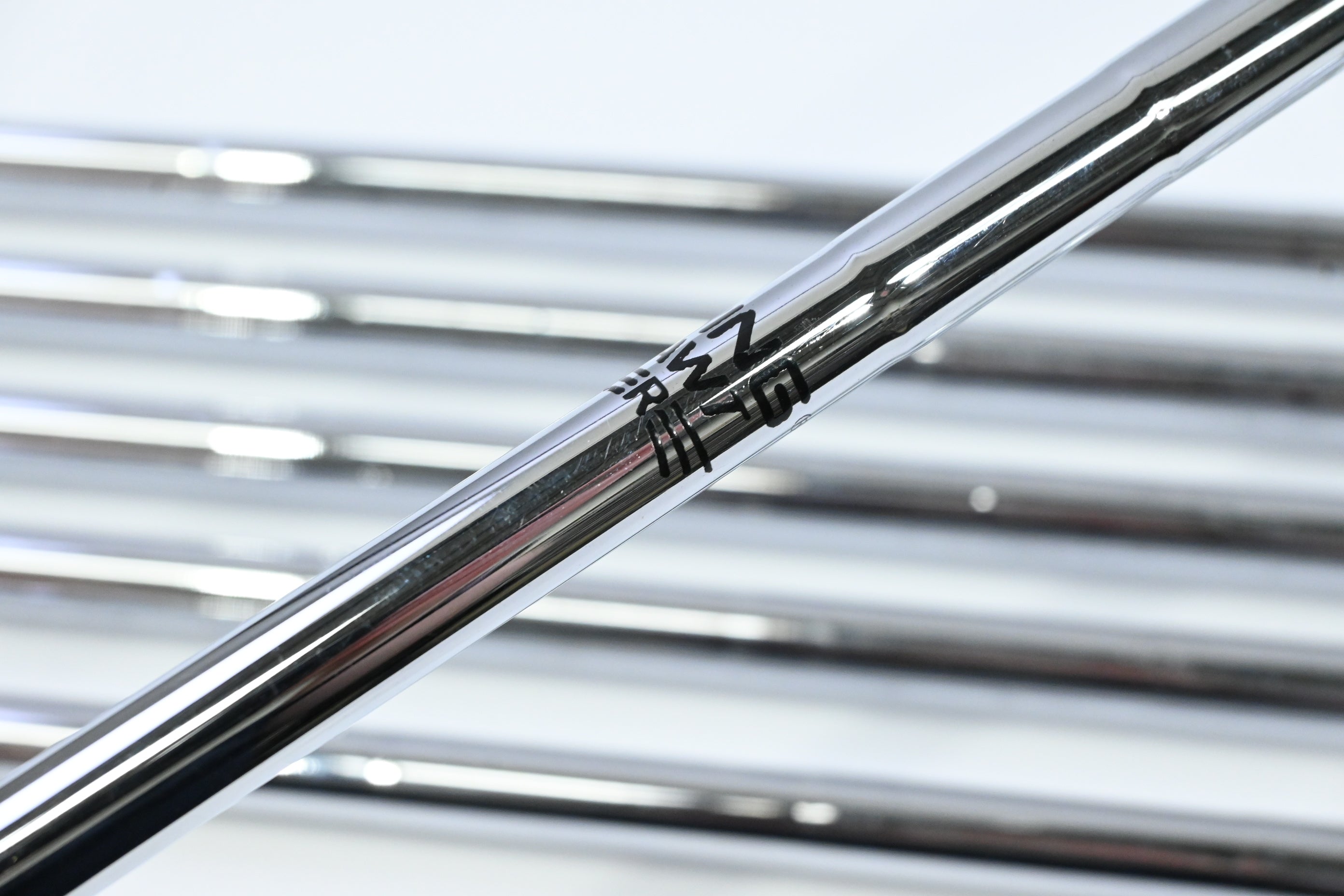 Ping G15 Irons / 6-PW+SW / Red Dot / Regular Flex Ping AWT Shafts