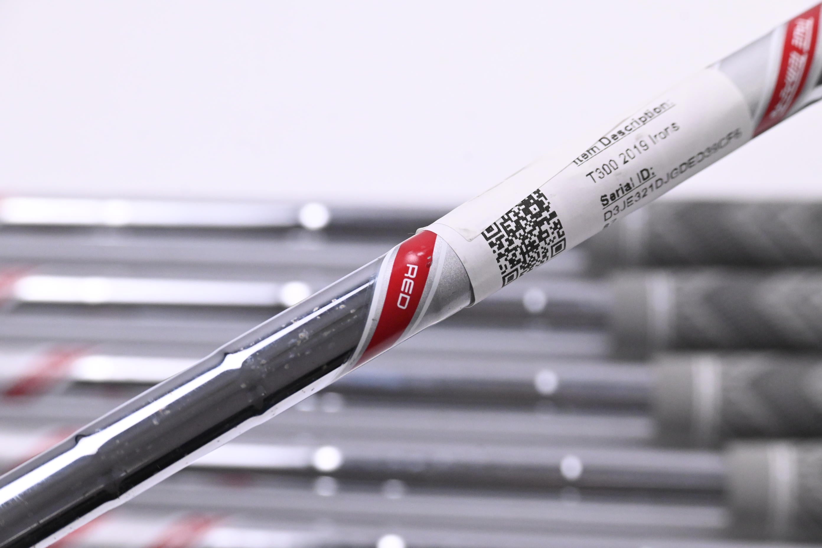 Titleist T300 2019 Irons / 5-PW / Regular Flex AMT Red R300 Shafts