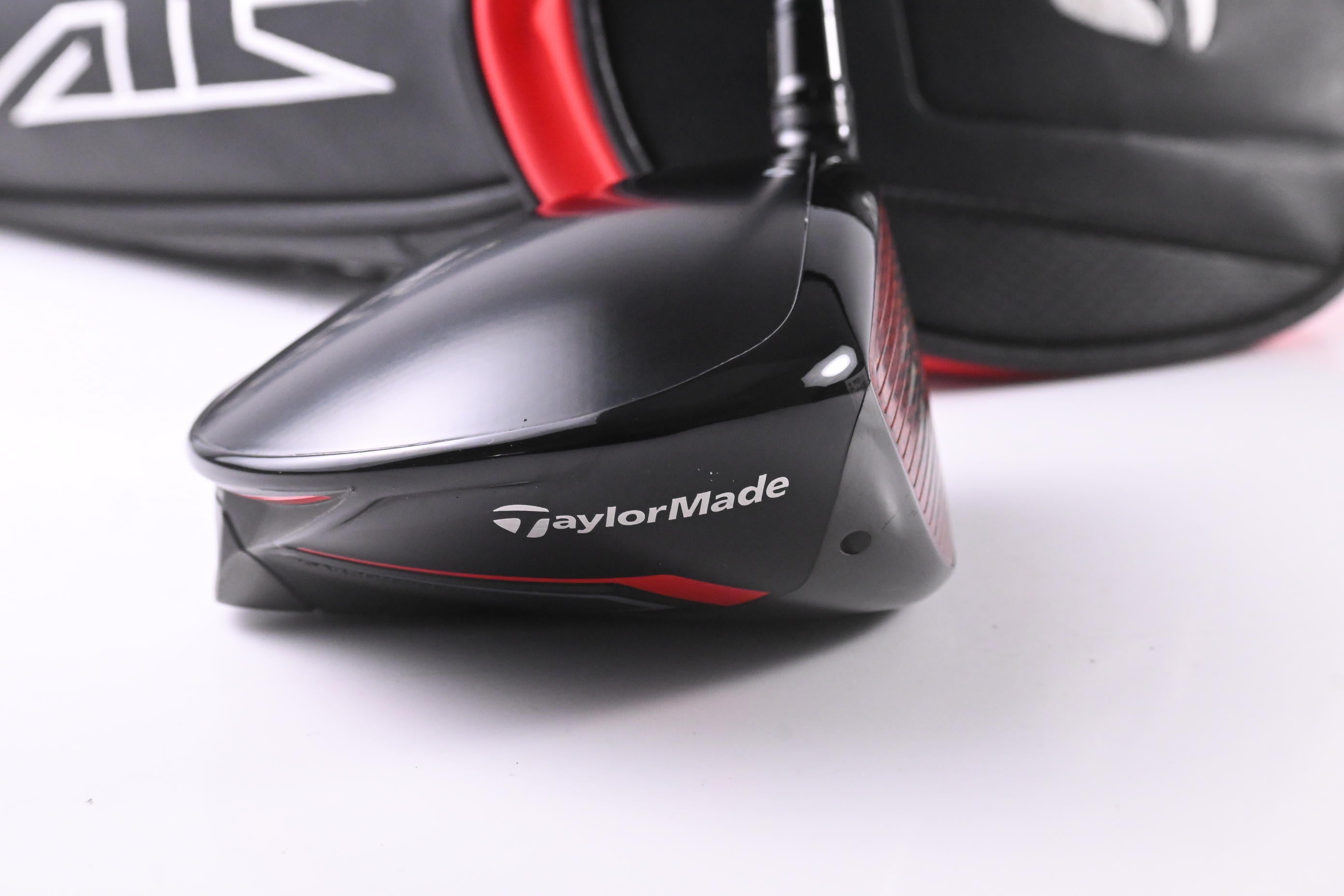 Taylormade Stealth Driver / 9 Degree / Regular Flex Evenflow Riptide 50 Shaft