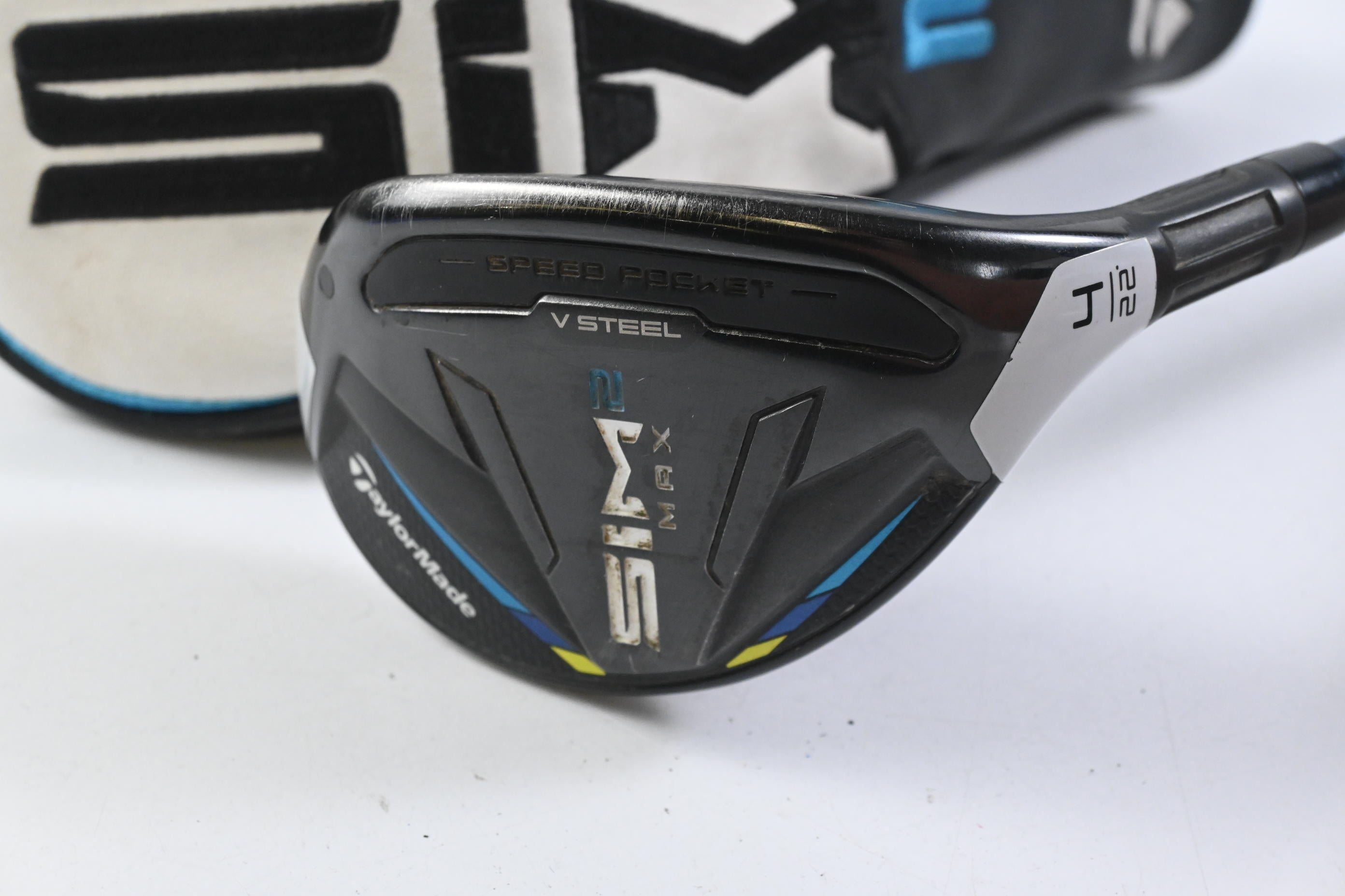 Taylormade SIM2 Max #4 Hybrid / 22 Degree / Regular Flex Fujikura Ventus Blue 6