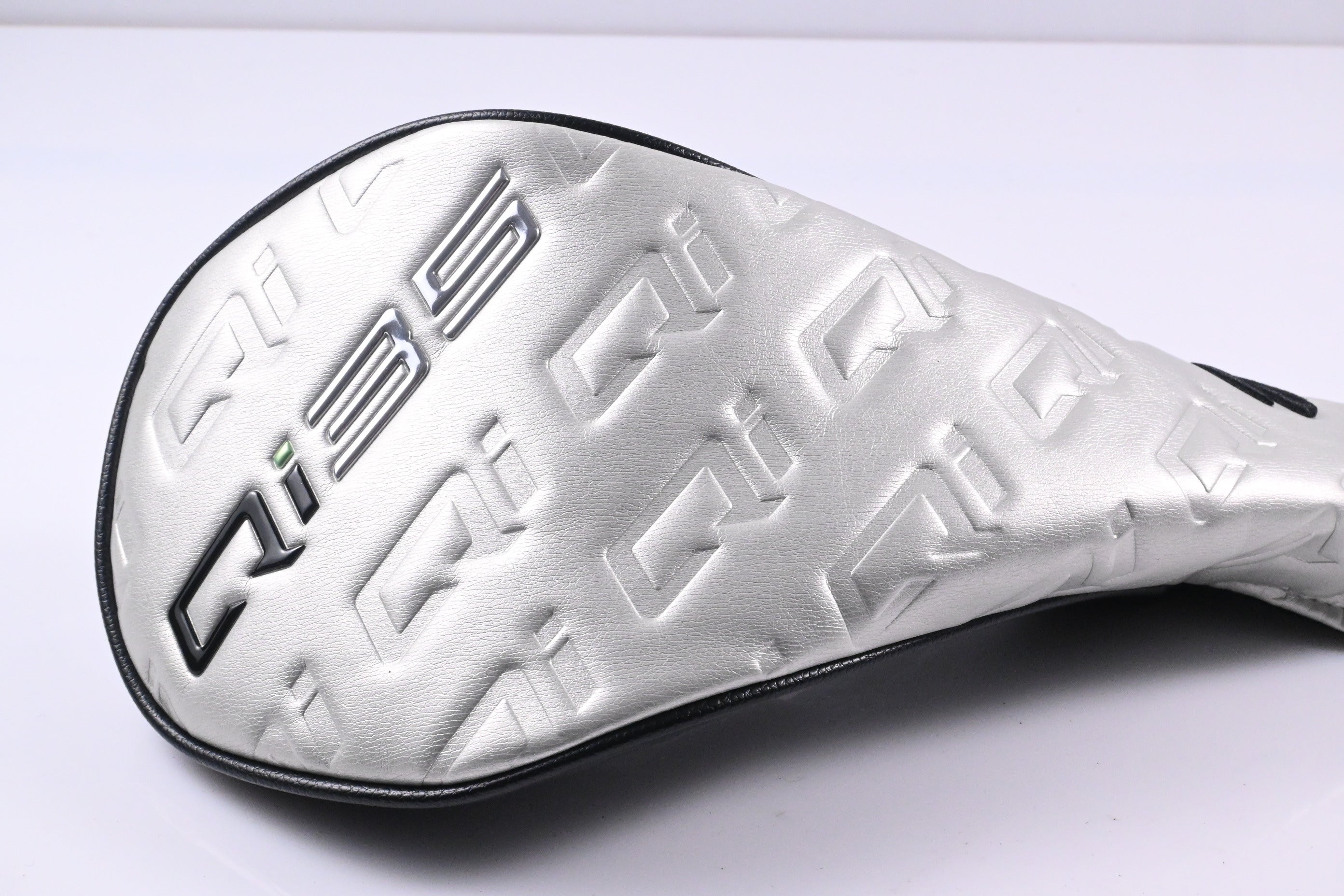 Taylormade Qi35 Driver / 9 Degree / Regular Flex Fujikura SpeederNX TCS 50 Shaft