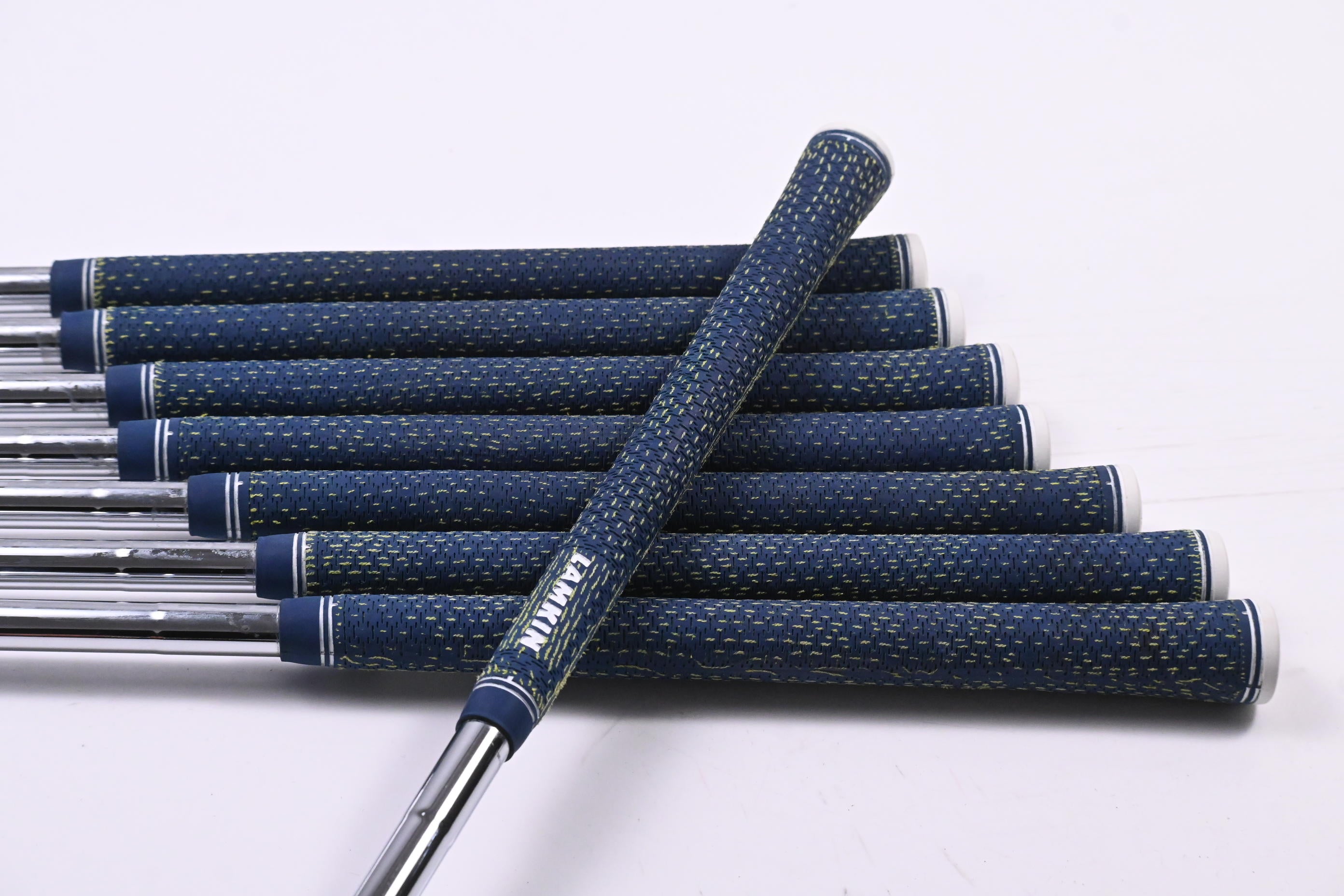 Titleist MB 620 Irons / 3-PW / X-Flex Dynamic Gold X100 Shafts