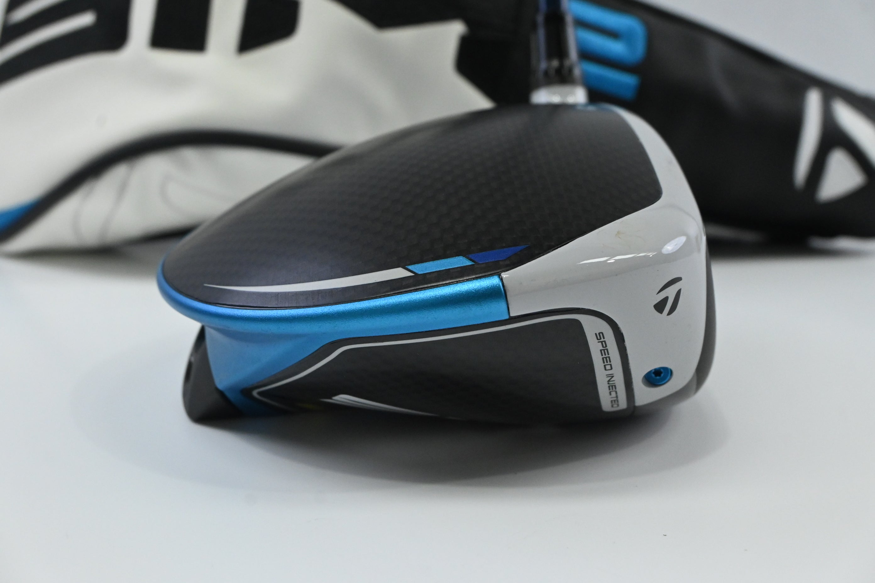 Taylormade SIM2 Max Driver / 9 Degree / Stiff Flex Fujikura Ventus Blue 5 Shaft