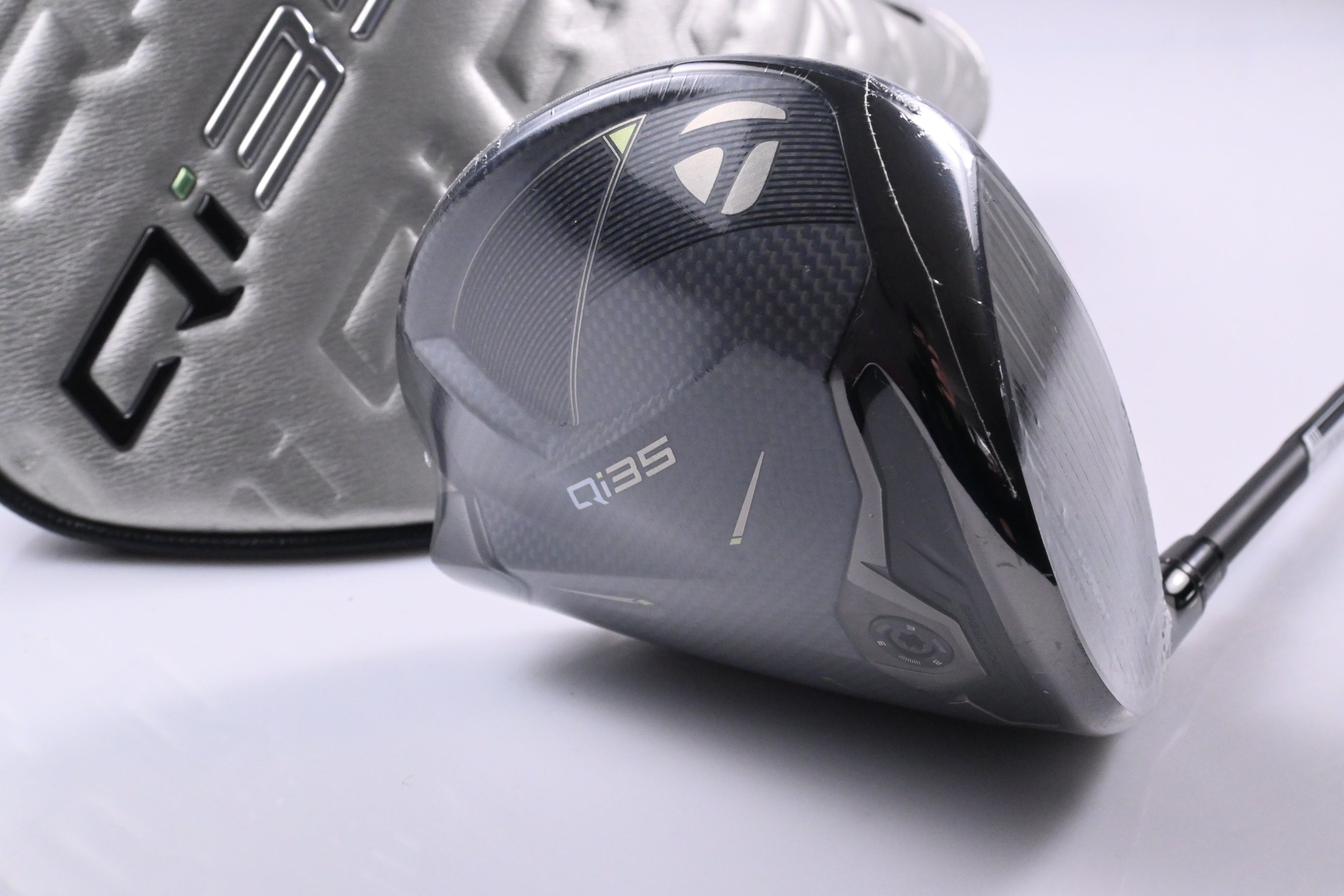 Taylormade Qi35 Driver / 12 Degree / Regular Flex Fujikura Ventus Blue '25 5