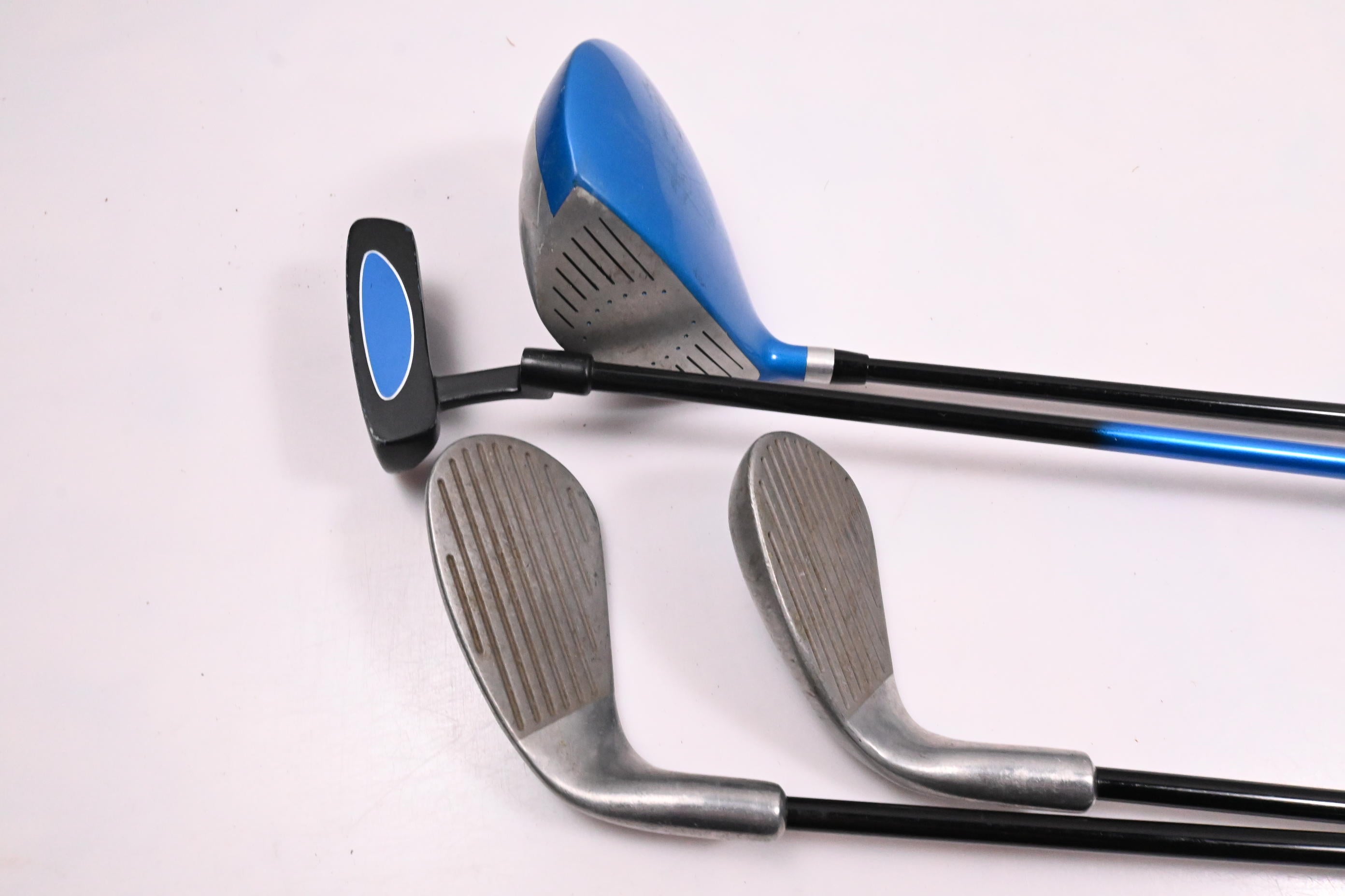 Junior Golphin GFK 728 Package Set / Woods, Irons, Putter, Bag