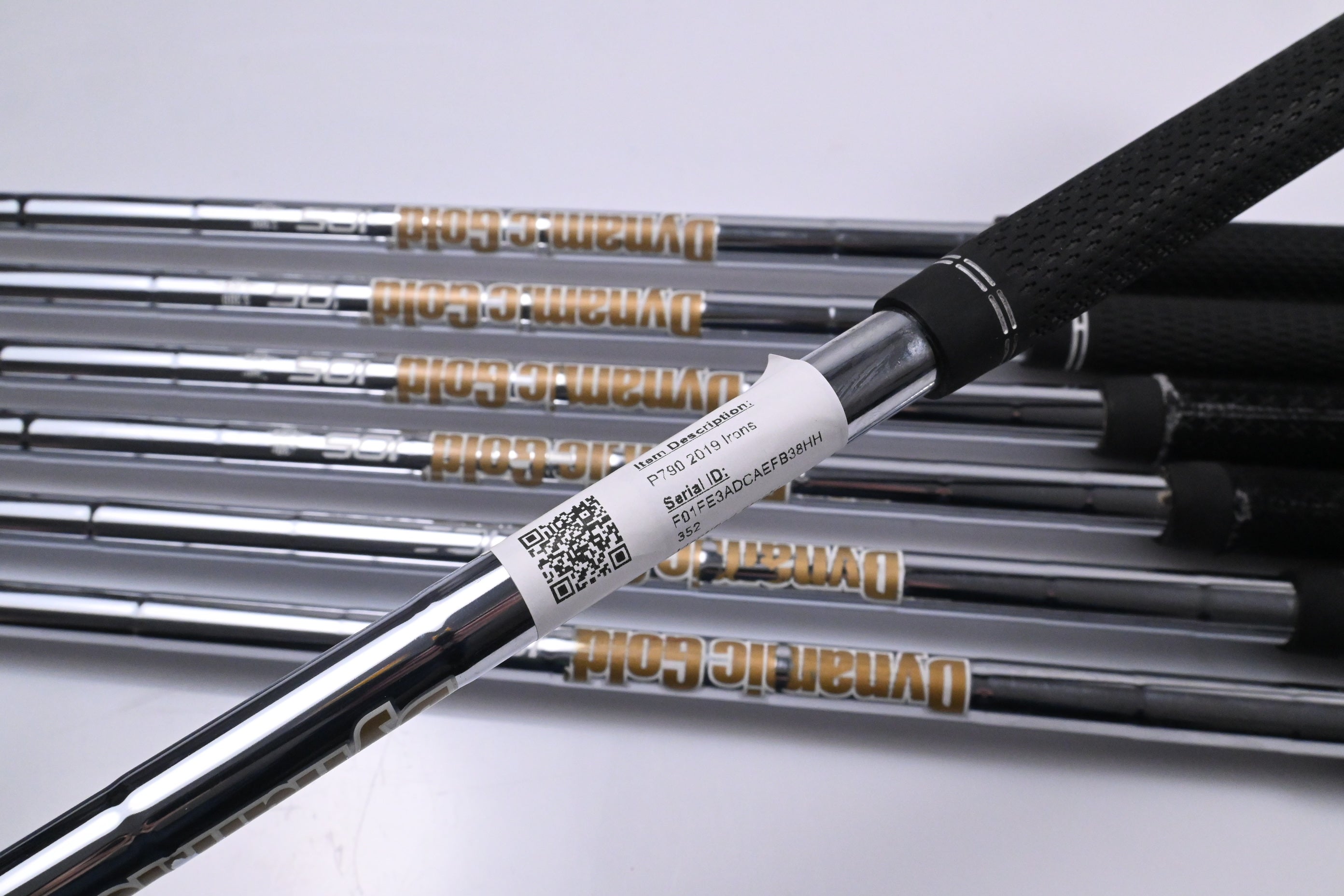 Taylormade P790 2019 Irons / 4-PW / Stiff Flex Dynamic Gold 105 S300 VSS Pro