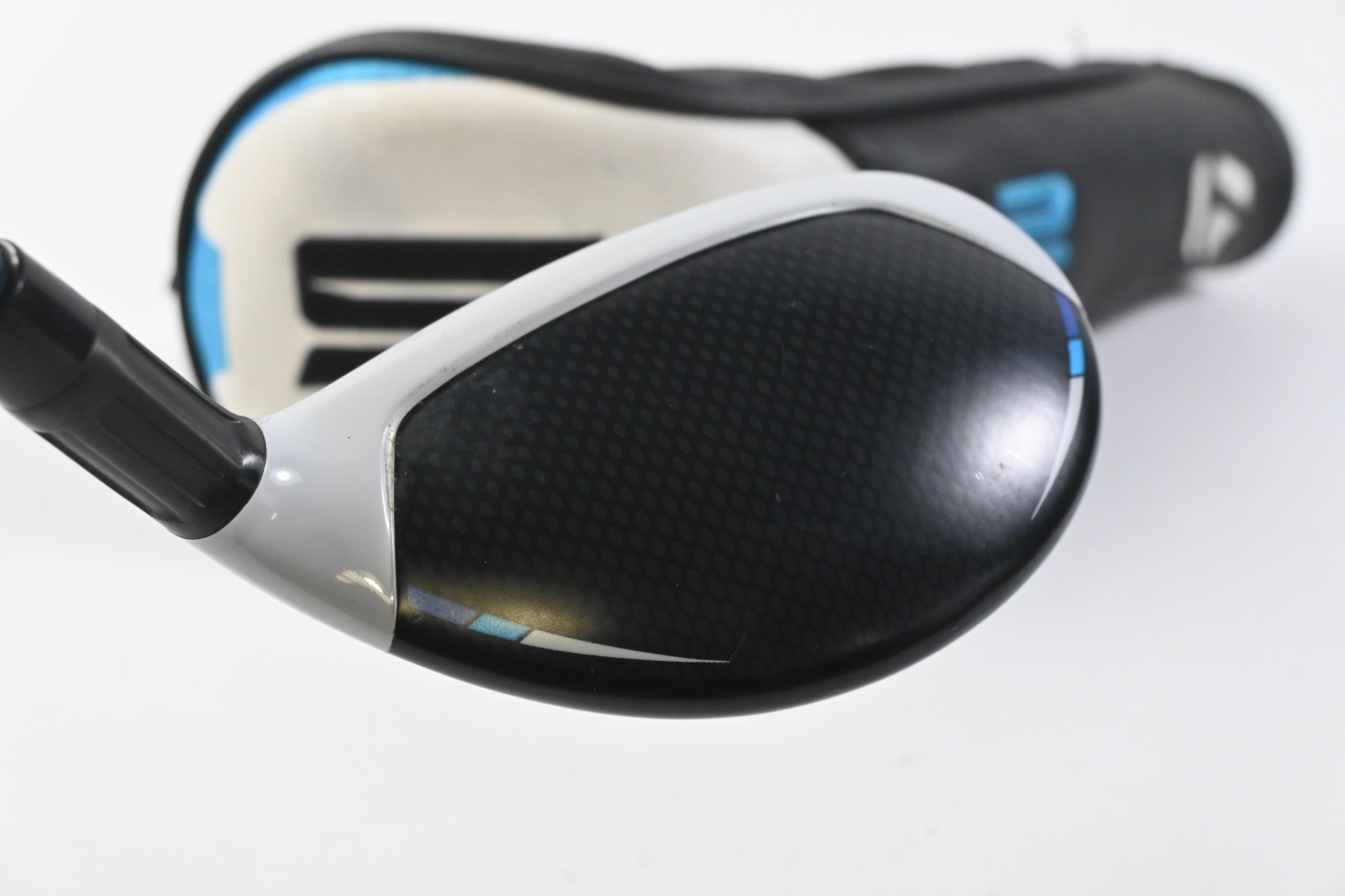 Taylormade SIM2 Max #4 Hybrid / 22 Degree / Regular Flex Fujikura Ventus Blue 6