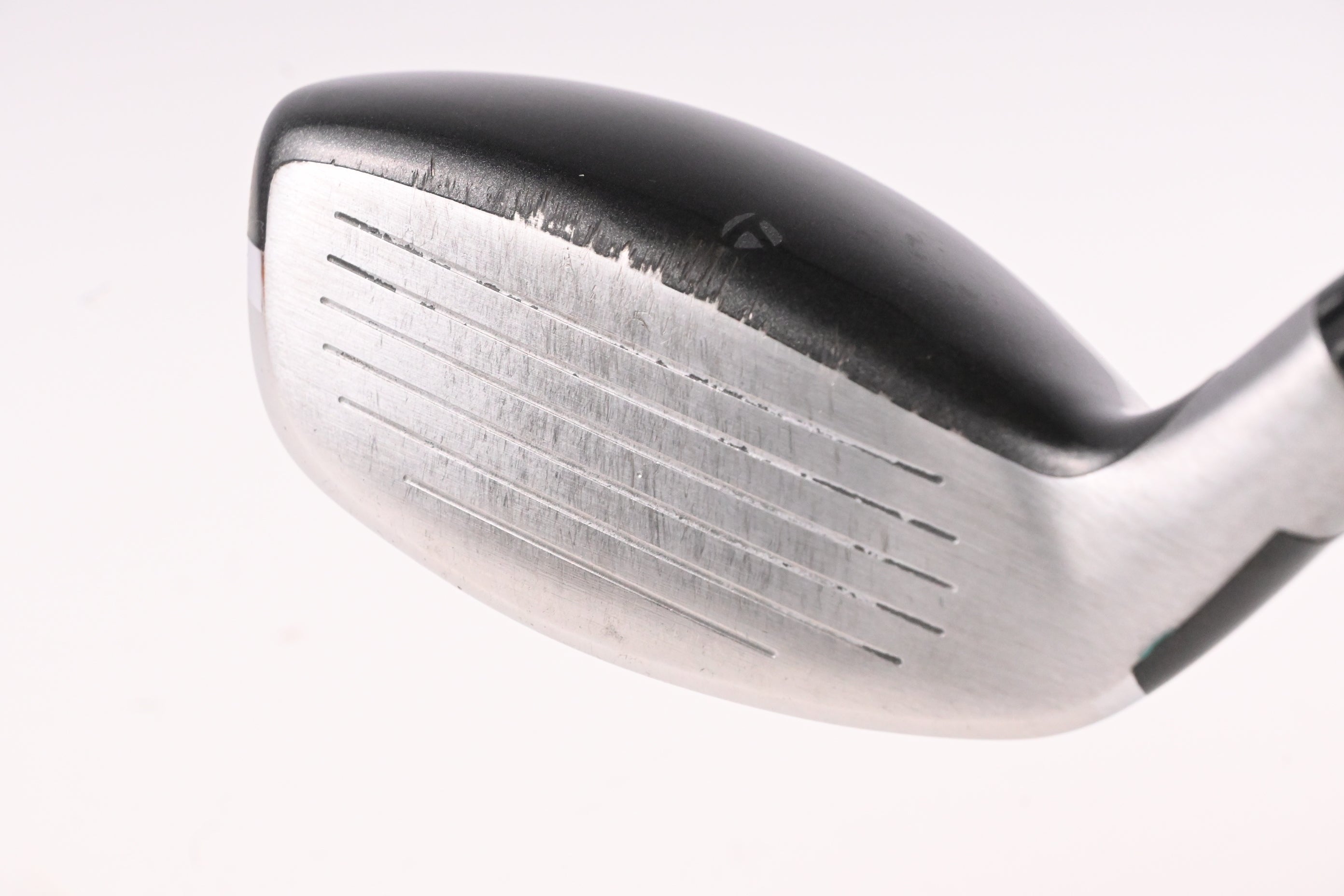 Taylormade SLDR #3 Hybrid / 19 Degree / Stiff Flex Fujikura Speeder 82 Shaft