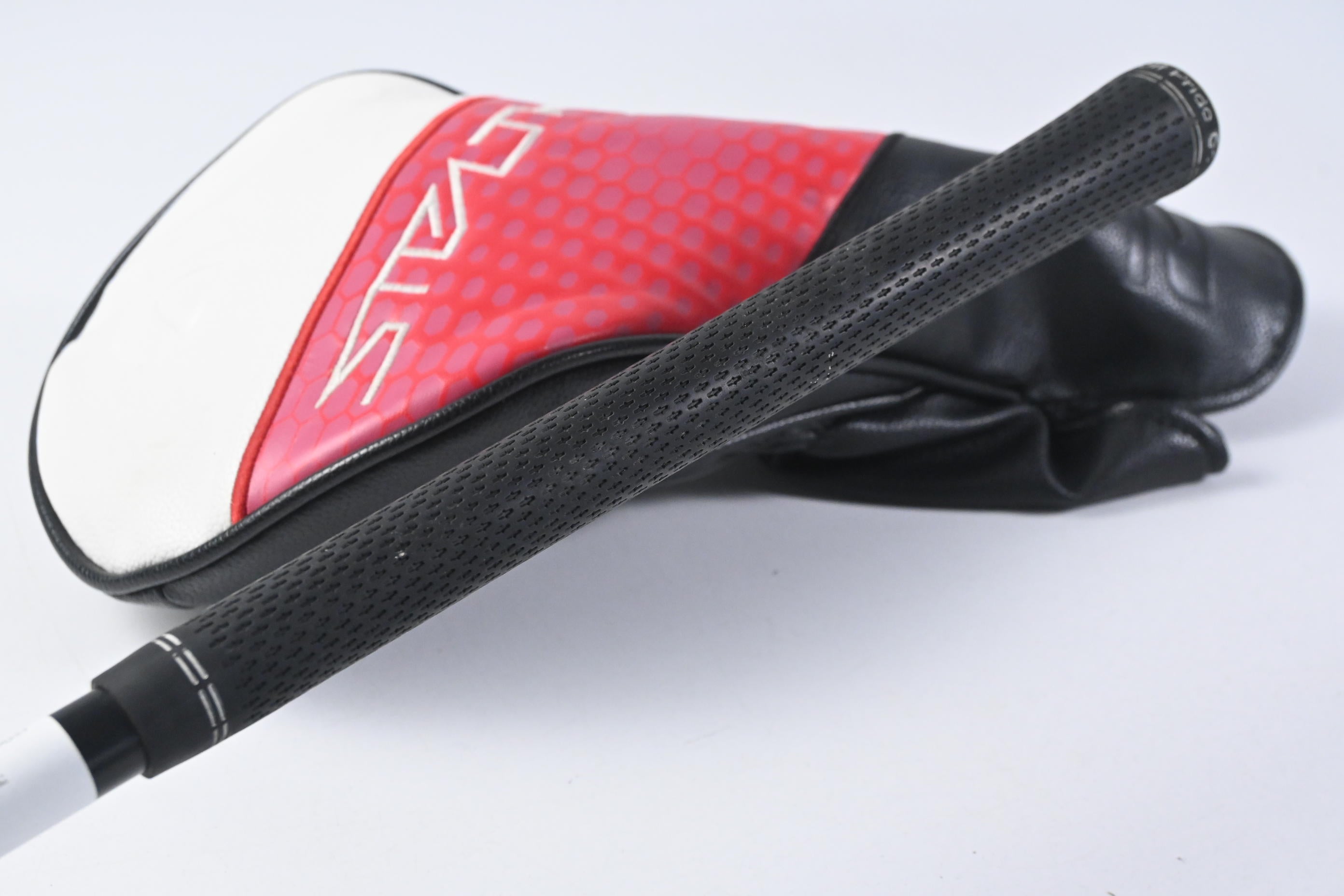 Taylormade Stealth 2 Driver / 9 Degree / Stiff Flex Hzrdus Yellow 63 Shaft