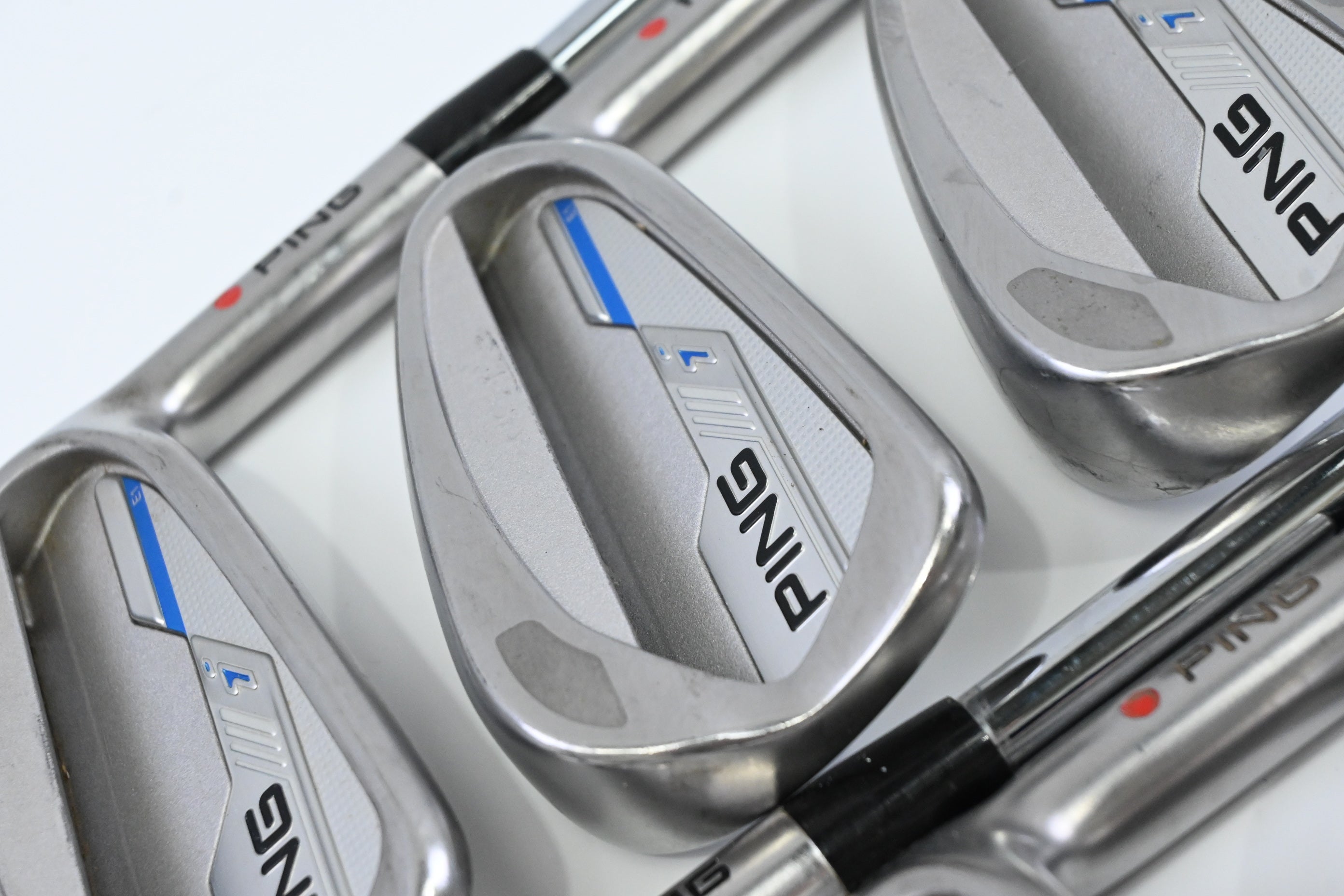 Ping i-Series E1 Irons / 5-PW / Red Dot / Regular Flex Ping AWT 2.0 Shafts