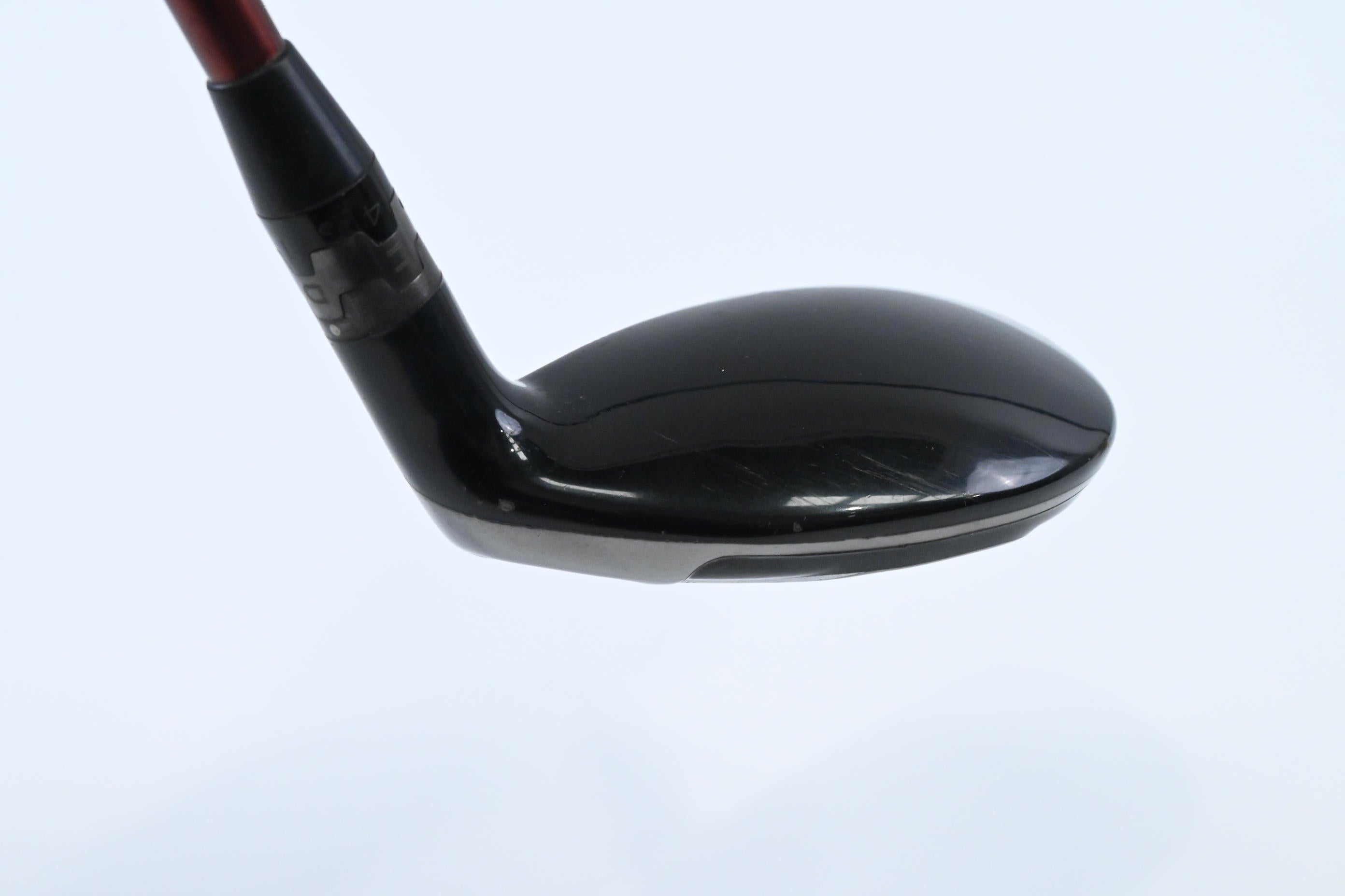 Titleist 910H #3 Hybrid / 19 Degree / Stiff Flex Diamana 'ilima 70 Shaft